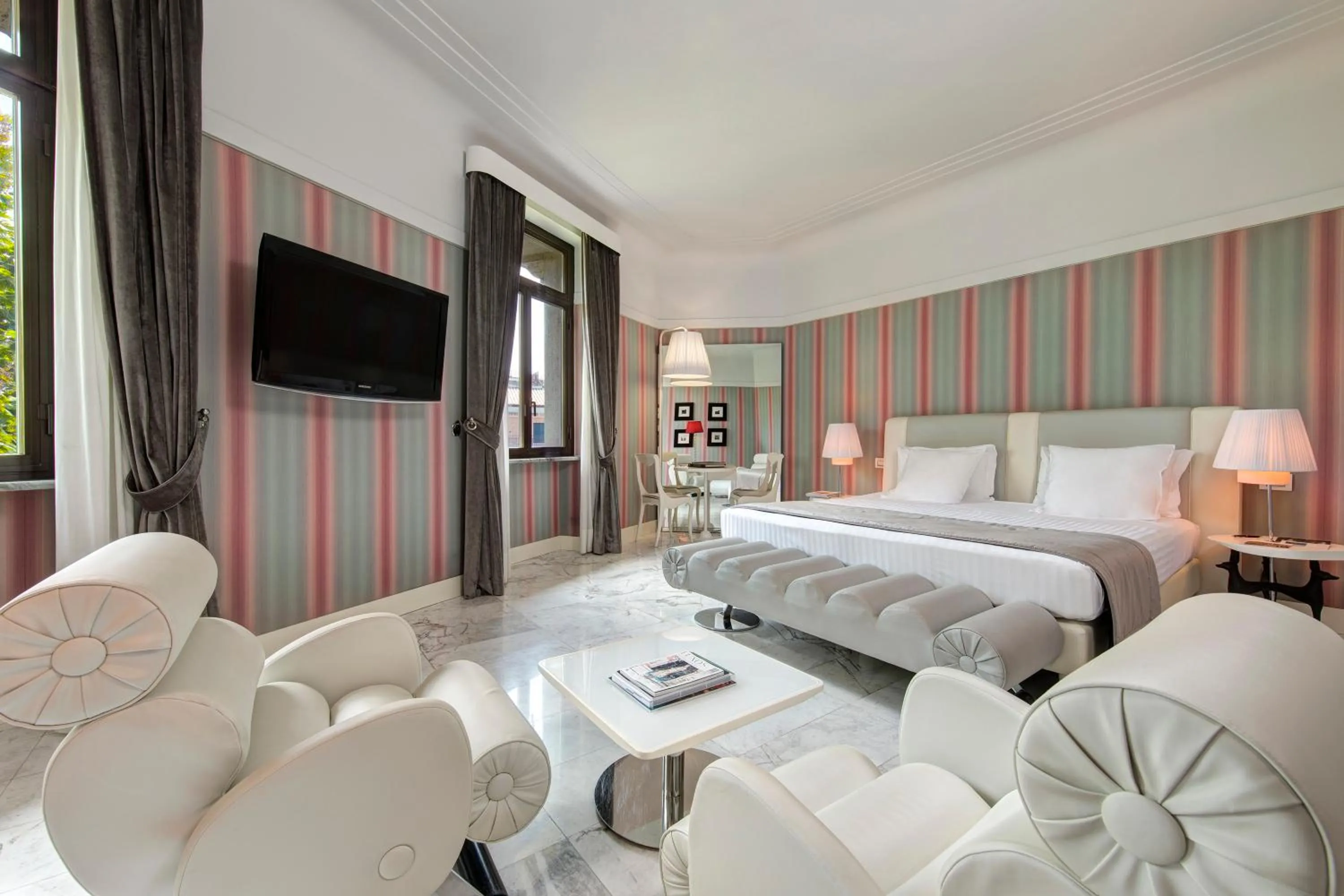 Executive Suite in Grand Hotel Palace Rome