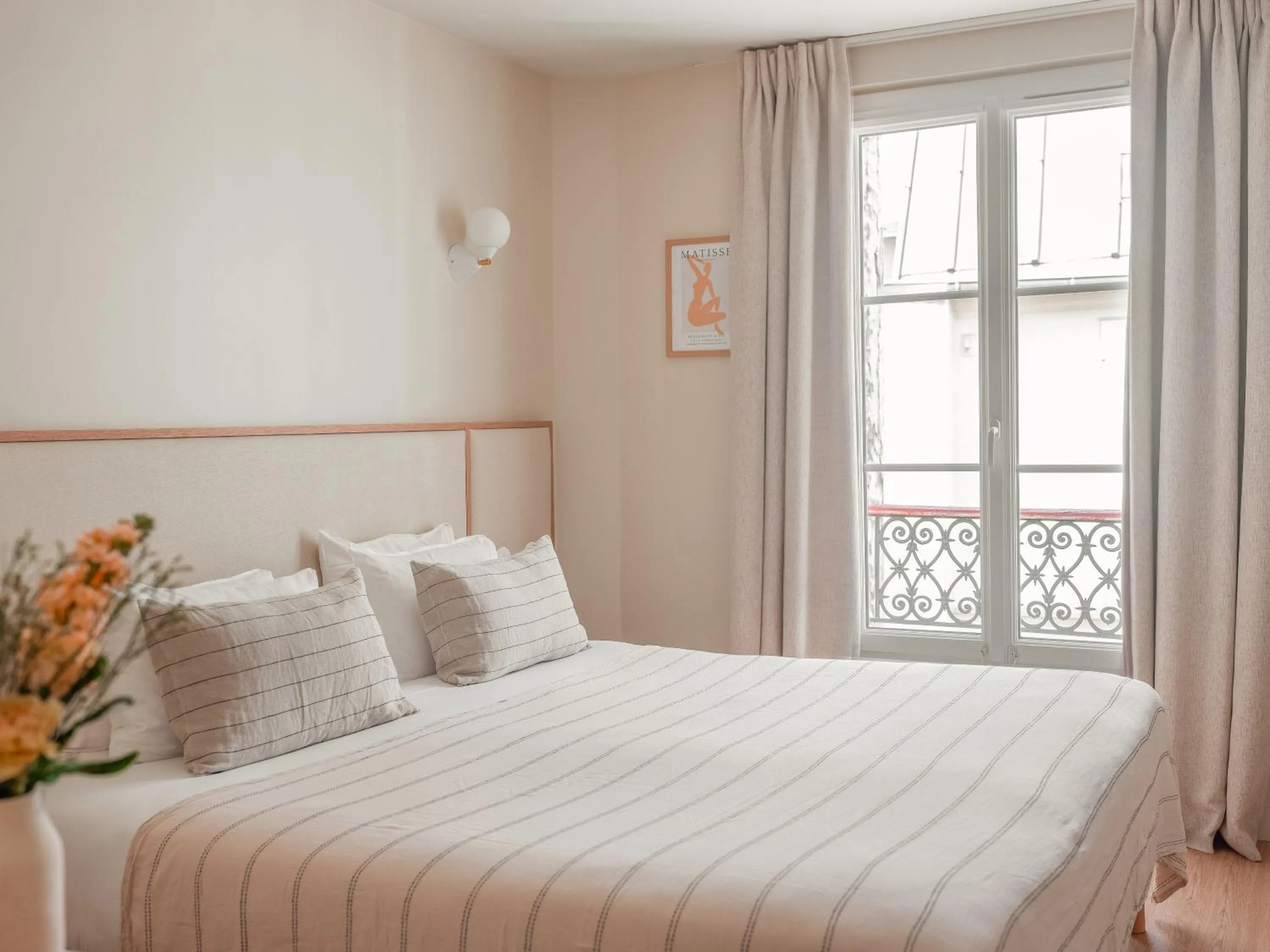 Large Double or Twin Room in Hôtel BASSS