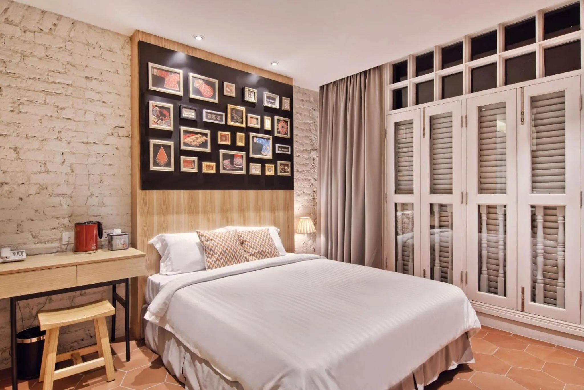 Deluxe Queen Room in Timez Hotel Melaka