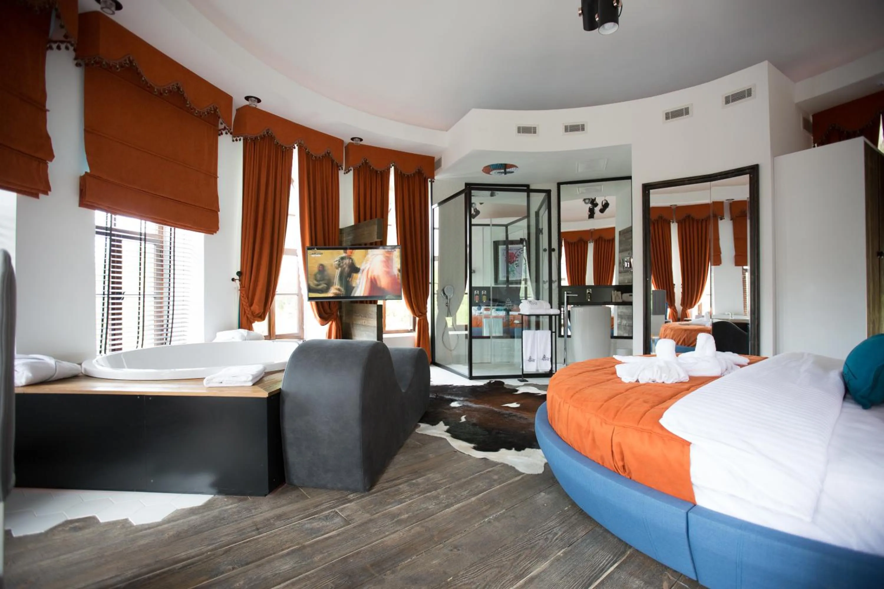 King Room with Spa Bath in Cephanelik Butik Hotel