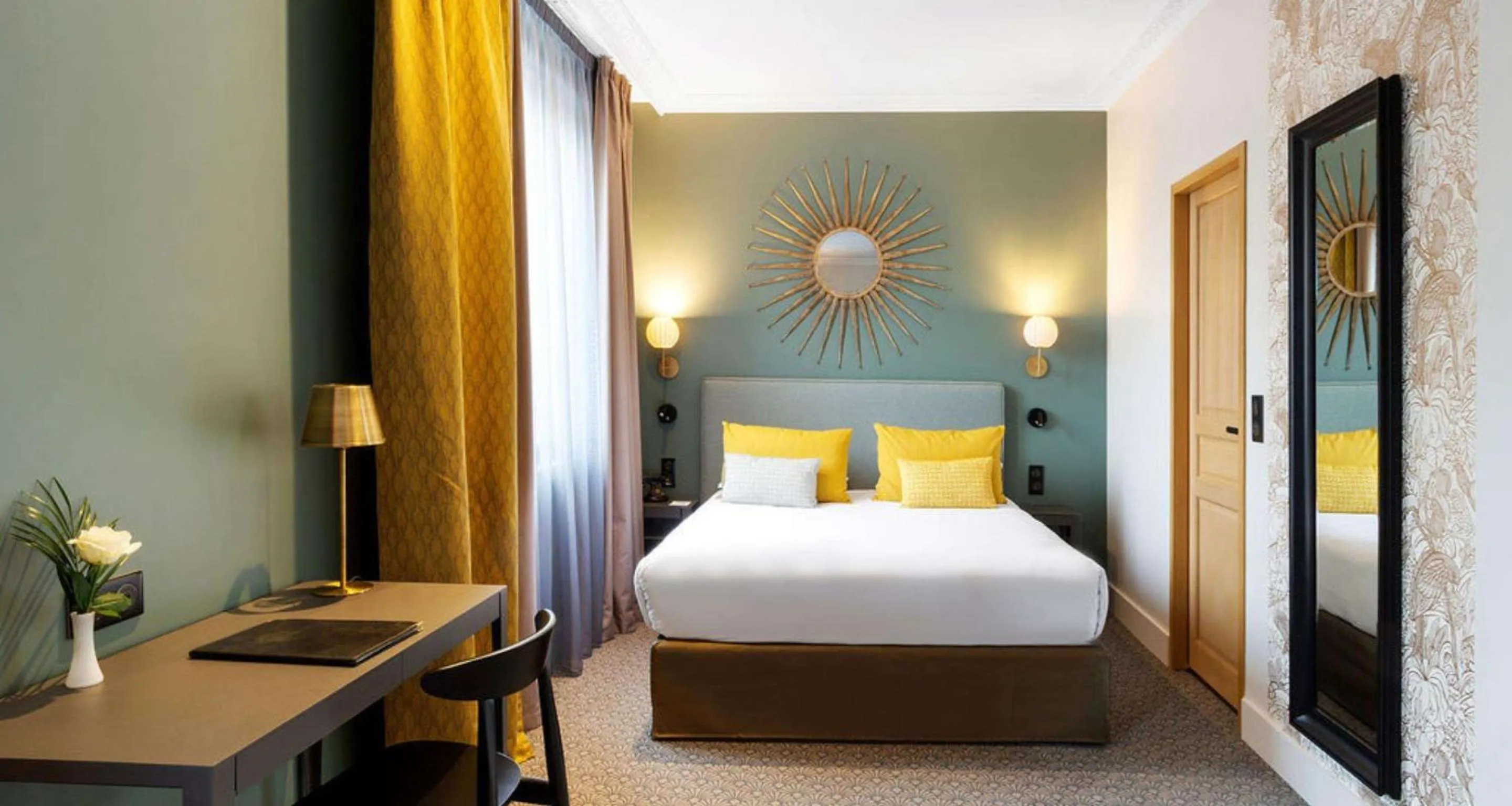 Two Connecting Double Rooms in Best Western Plus Hotel de Dieppe 1880