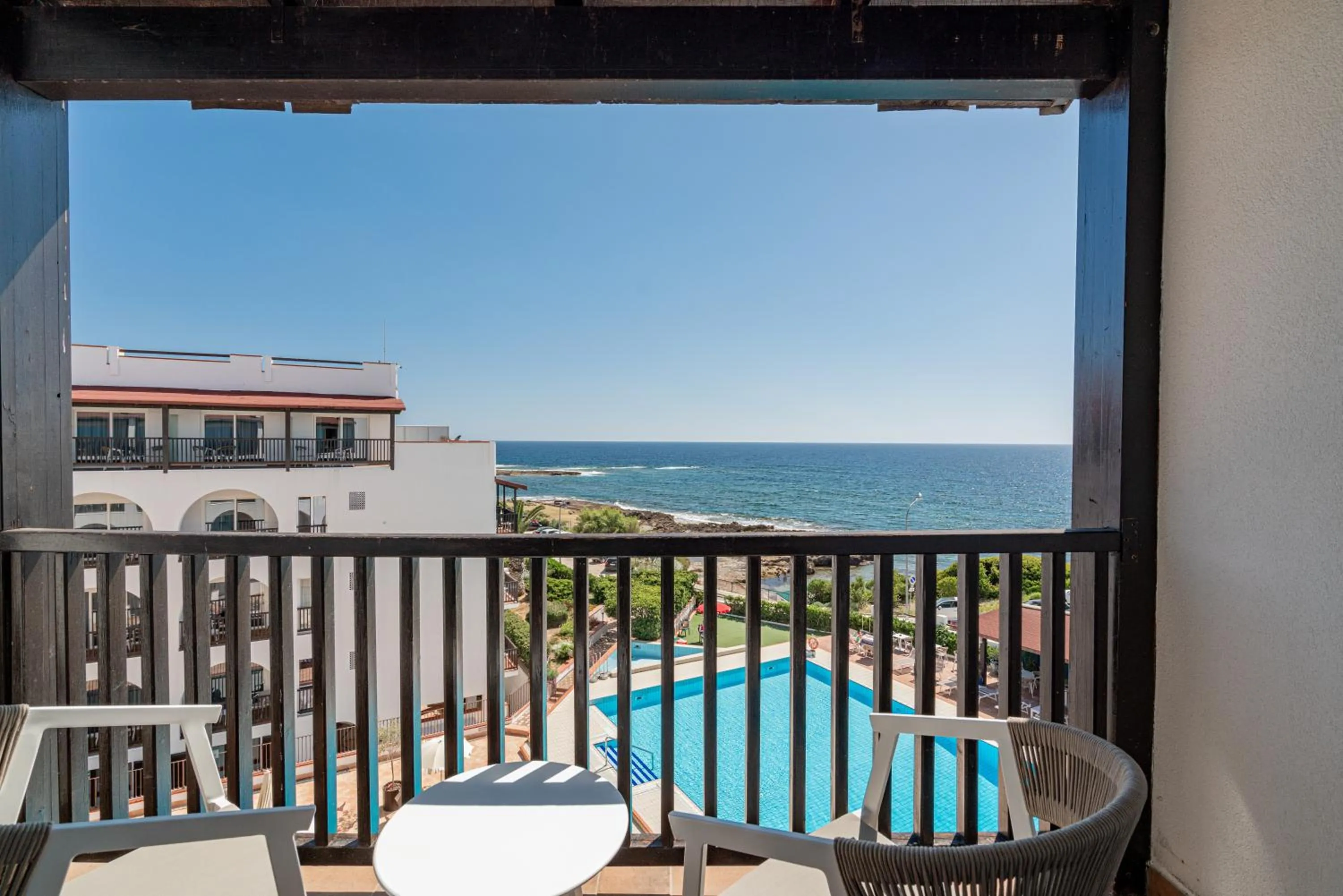 Superior Double Room with Balcony and Sea View in Hotel Calabona