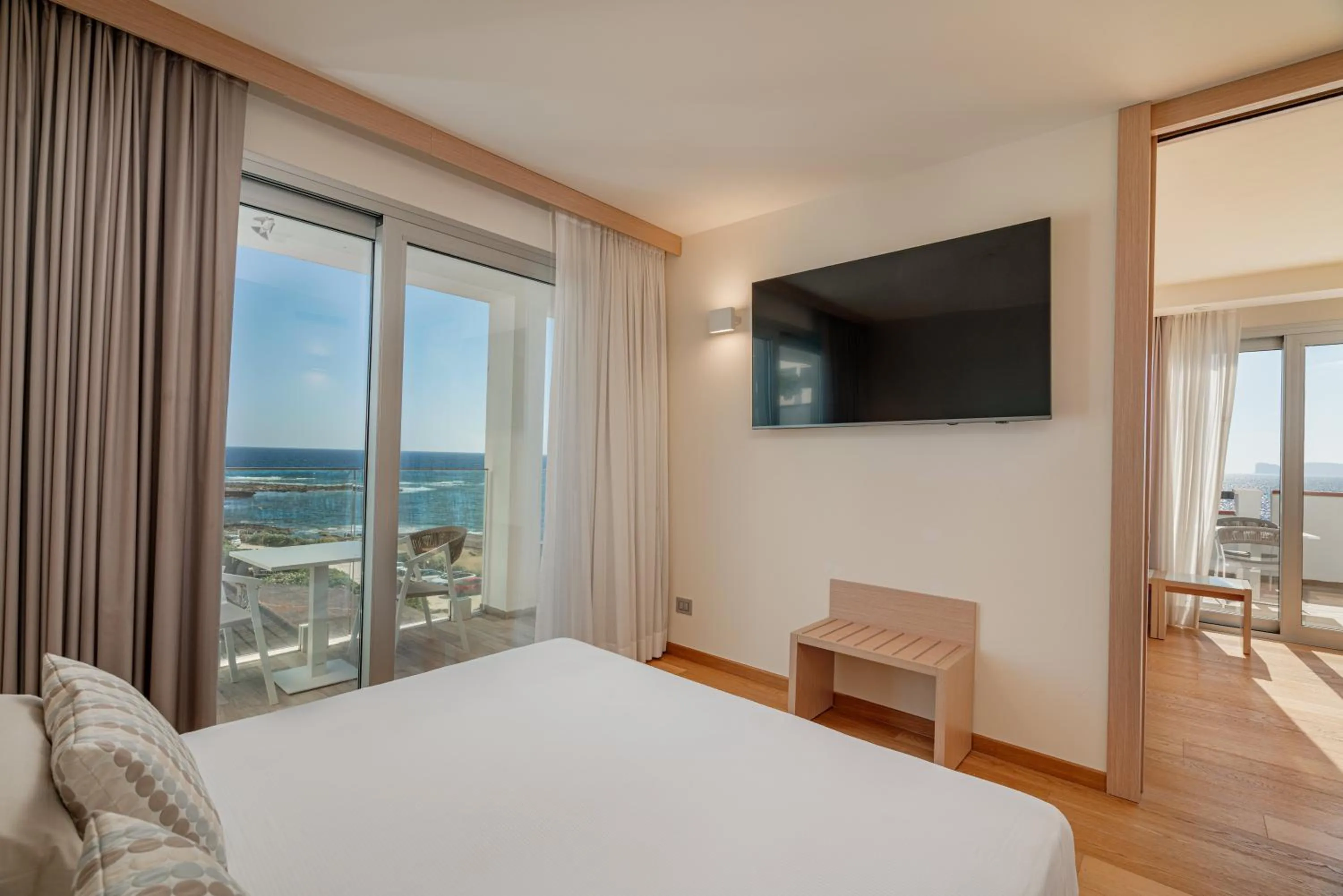 Suite with Terrace in Hotel Calabona