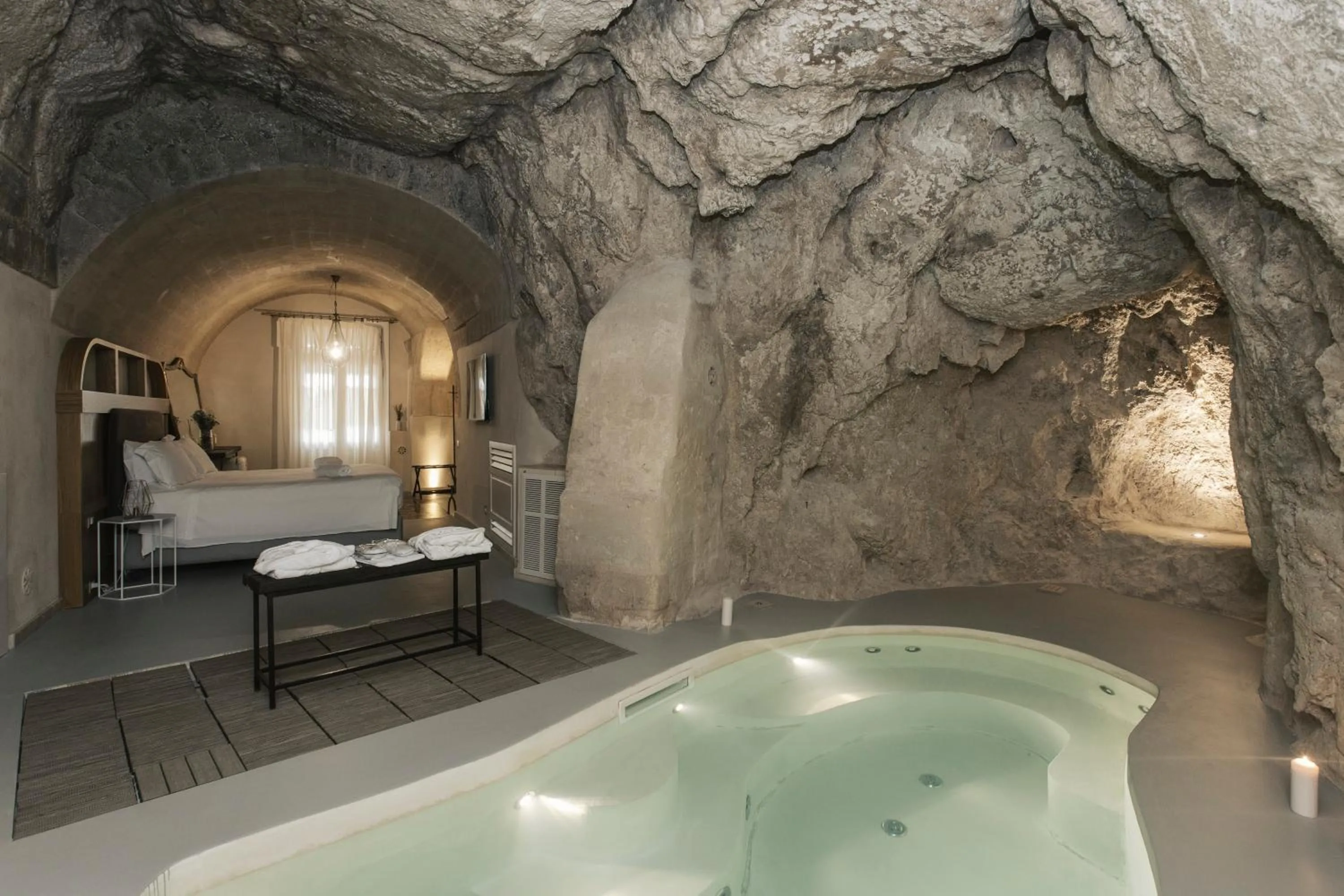 Suite with Private Pool in Palazzo Del Duca Hotel & Restaurant