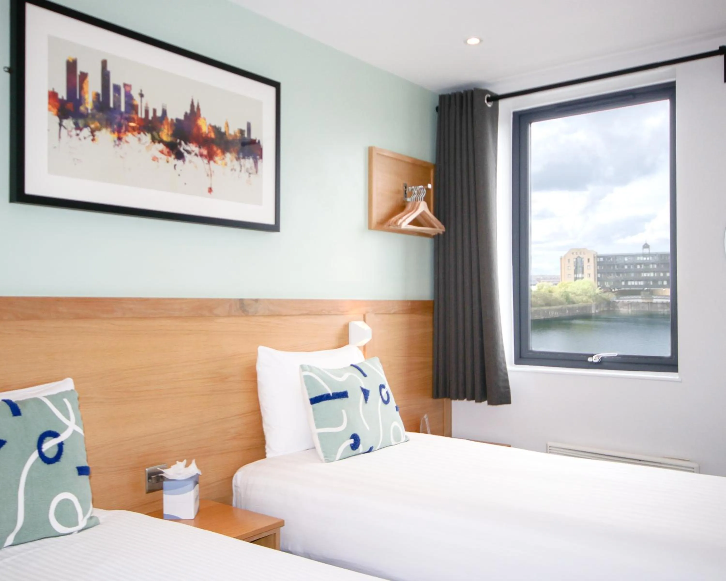 Twin Room in The Dolby Hotel Liverpool - Free city centre parking