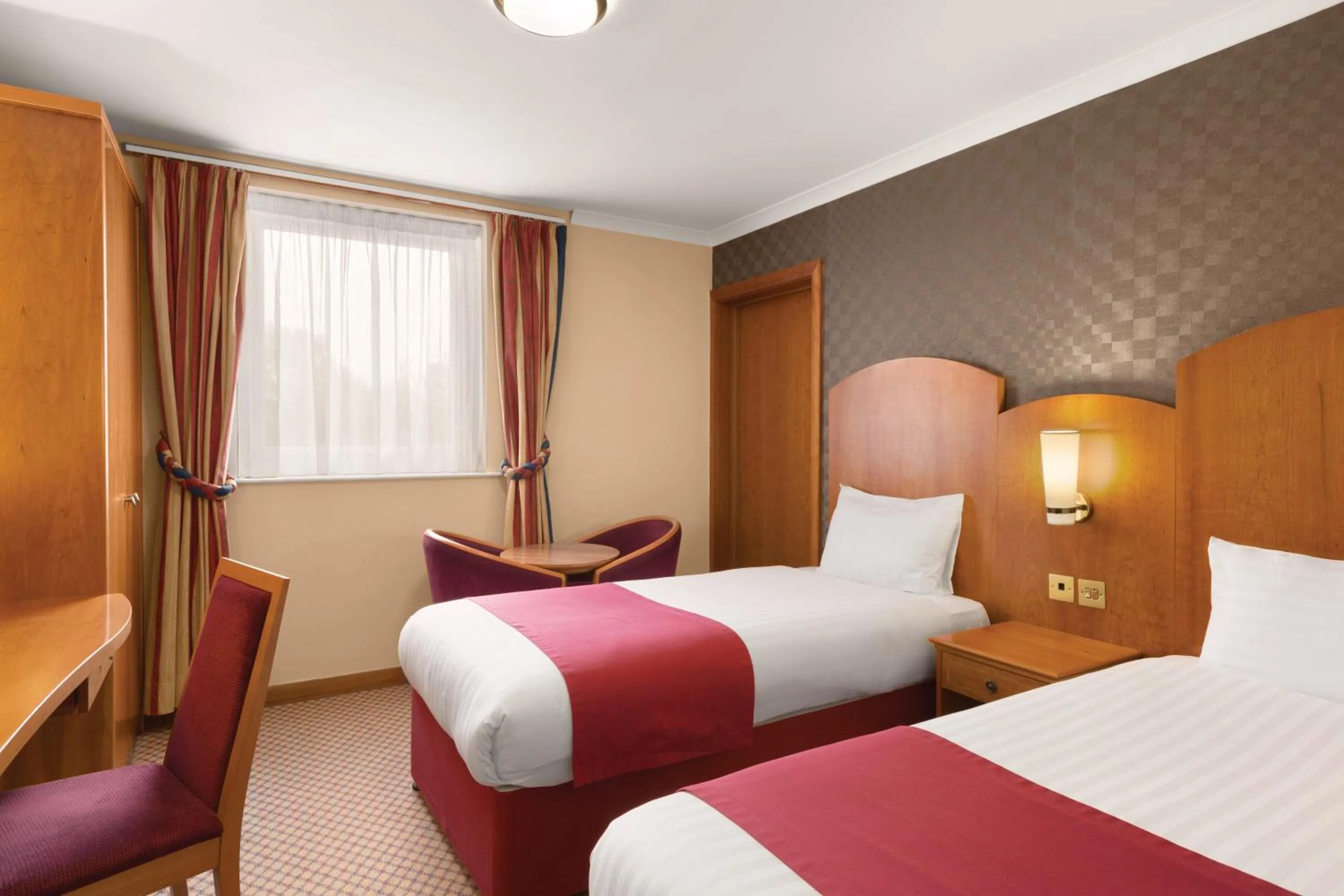 Twin Room in Savera Hotel South Ruislip