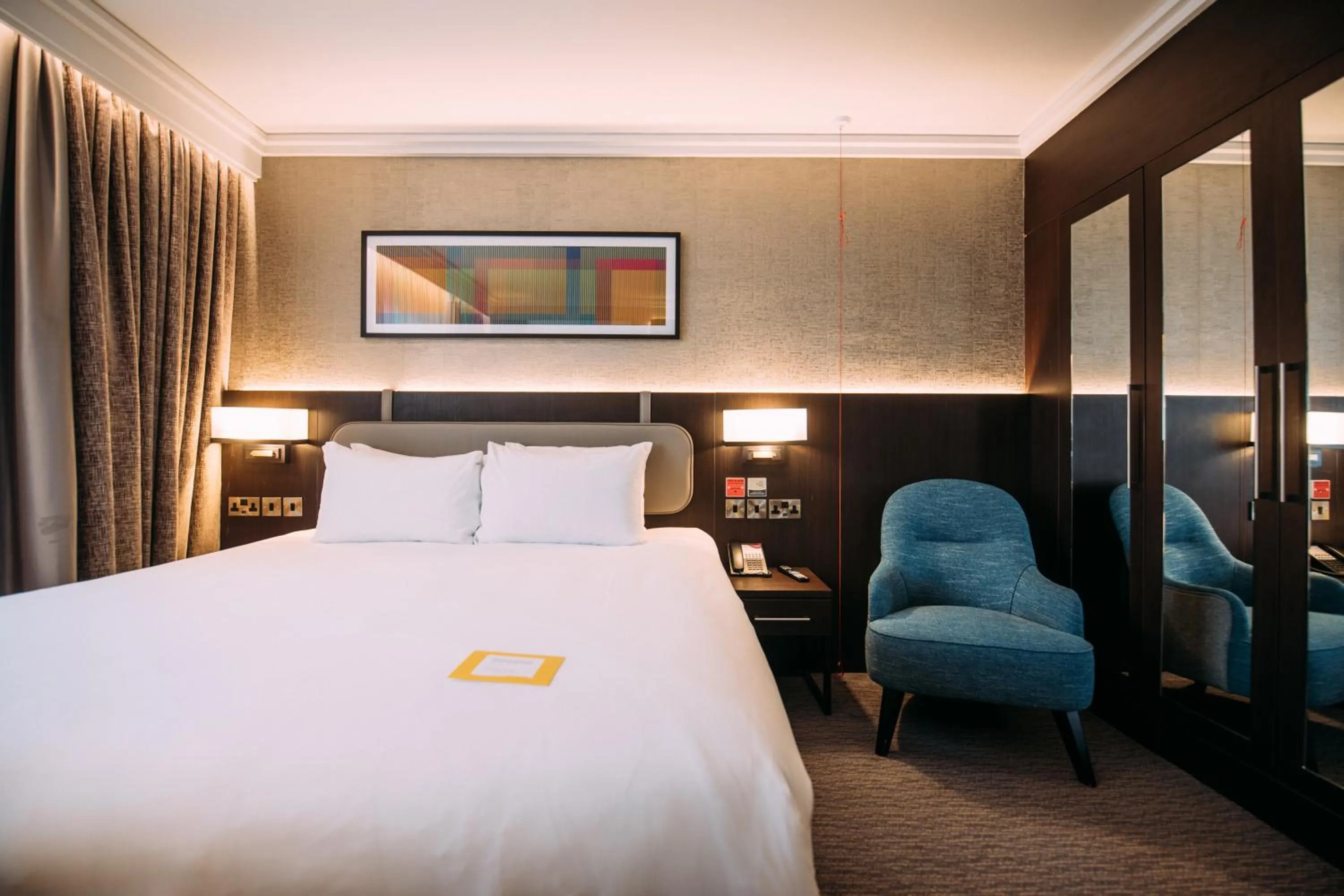Standard King Room - Accessible in Crowne Plaza - Belfast by IHG