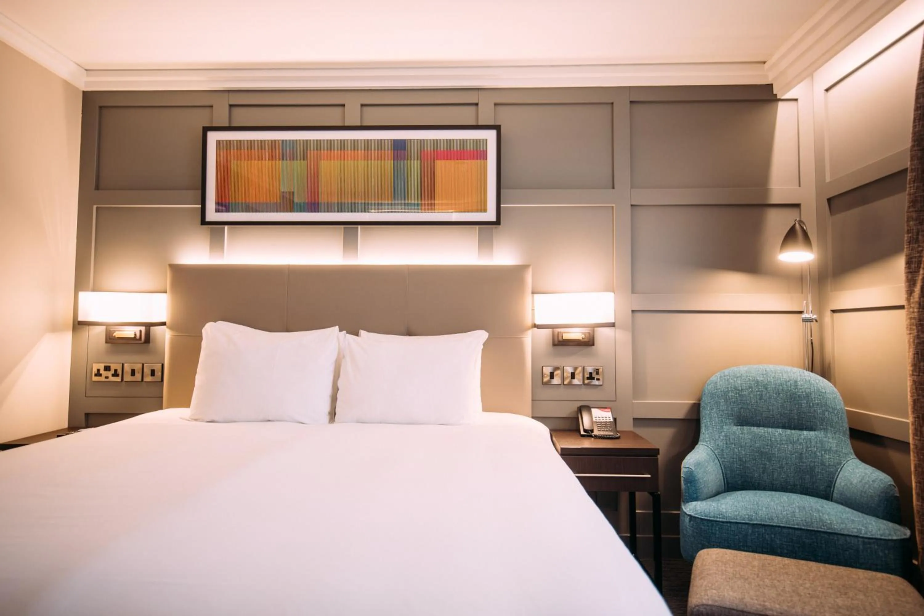 Standard King Room with Lounge Access in Crowne Plaza - Belfast by IHG