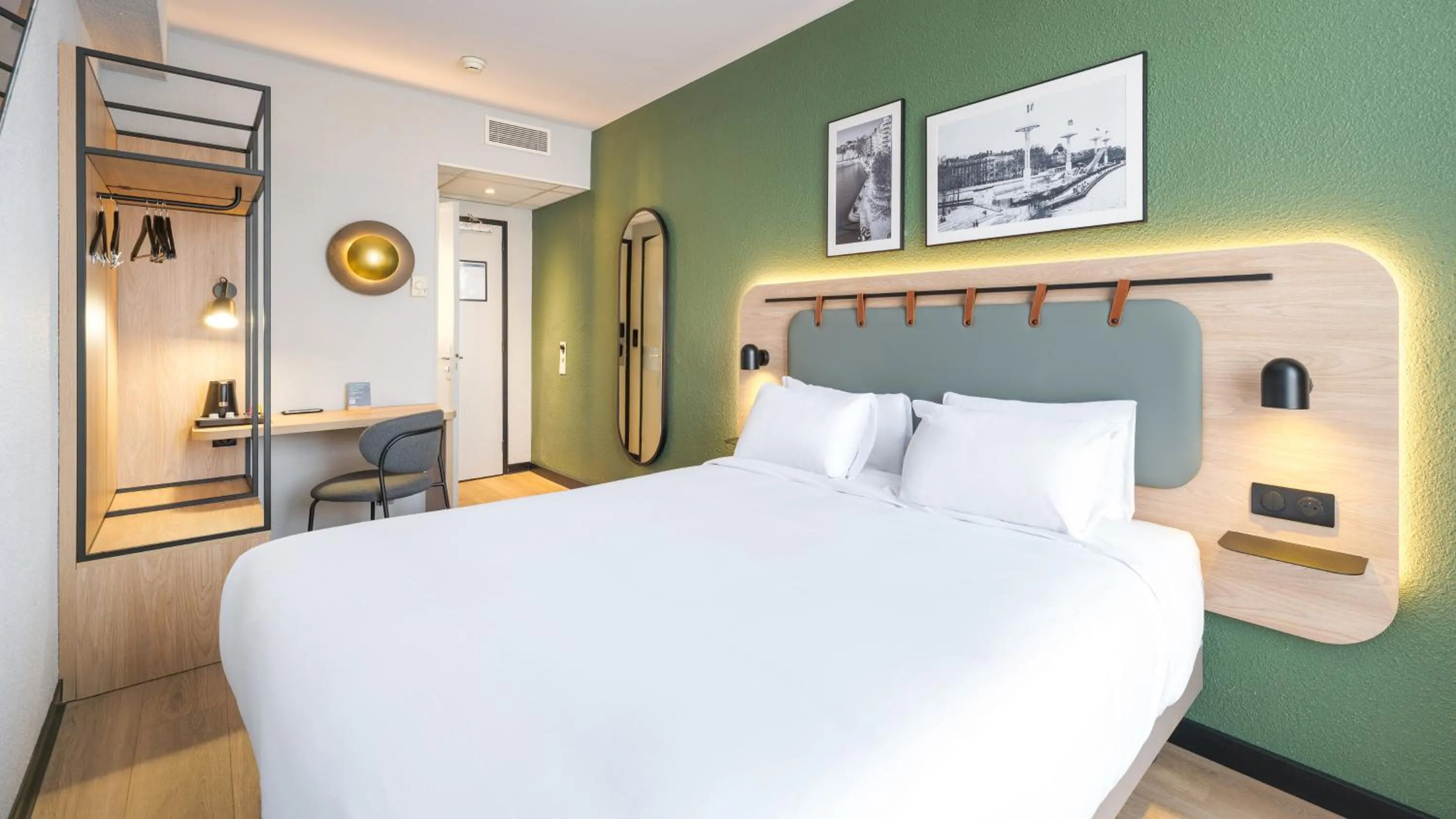 Standard Queen Room in Campanile PRIME - Lyon Centre - Gare Perrache