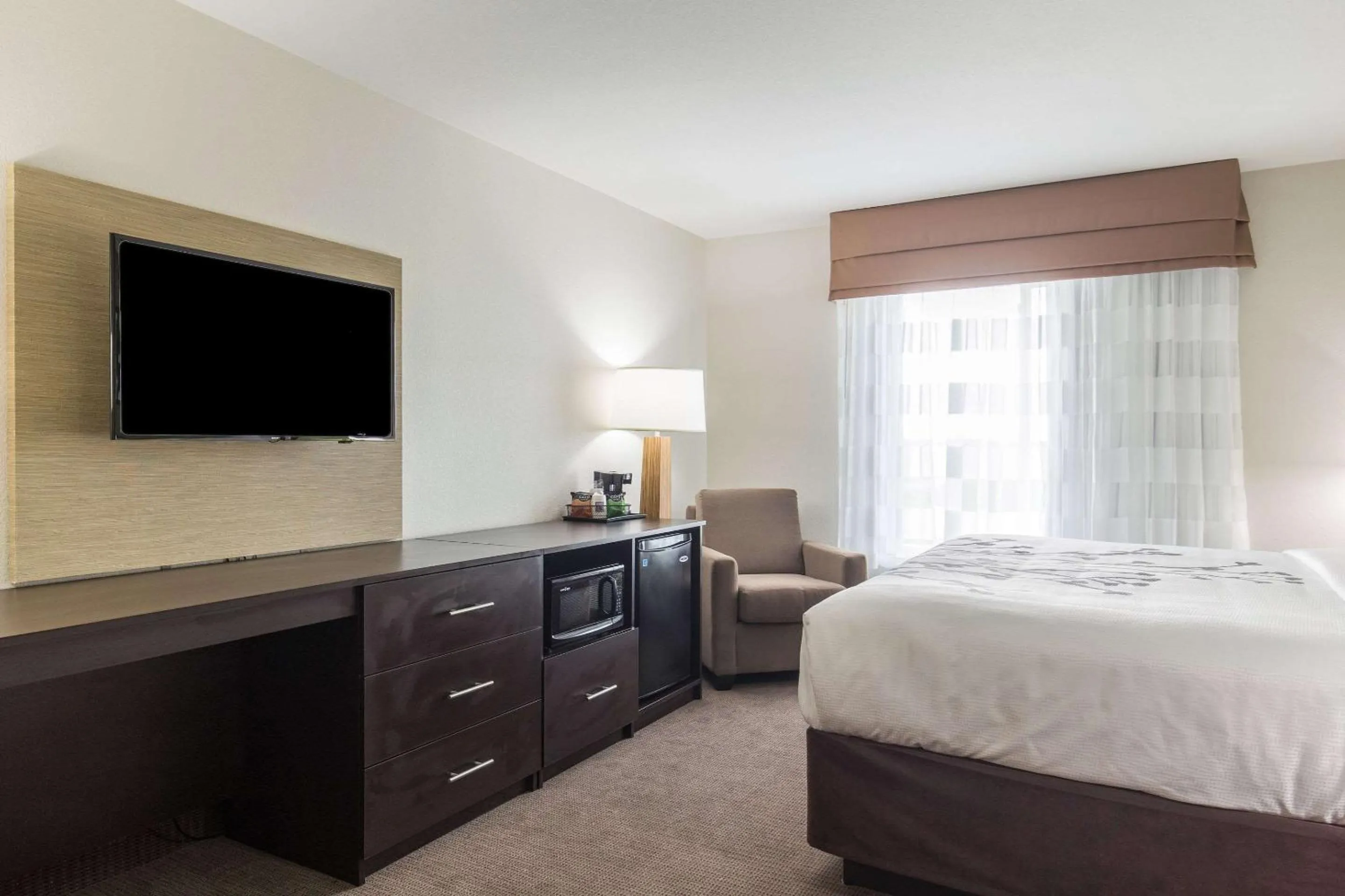 King Suite - Non-Smoking in Sleep Inn & Suites Ingleside - Corpus Christi