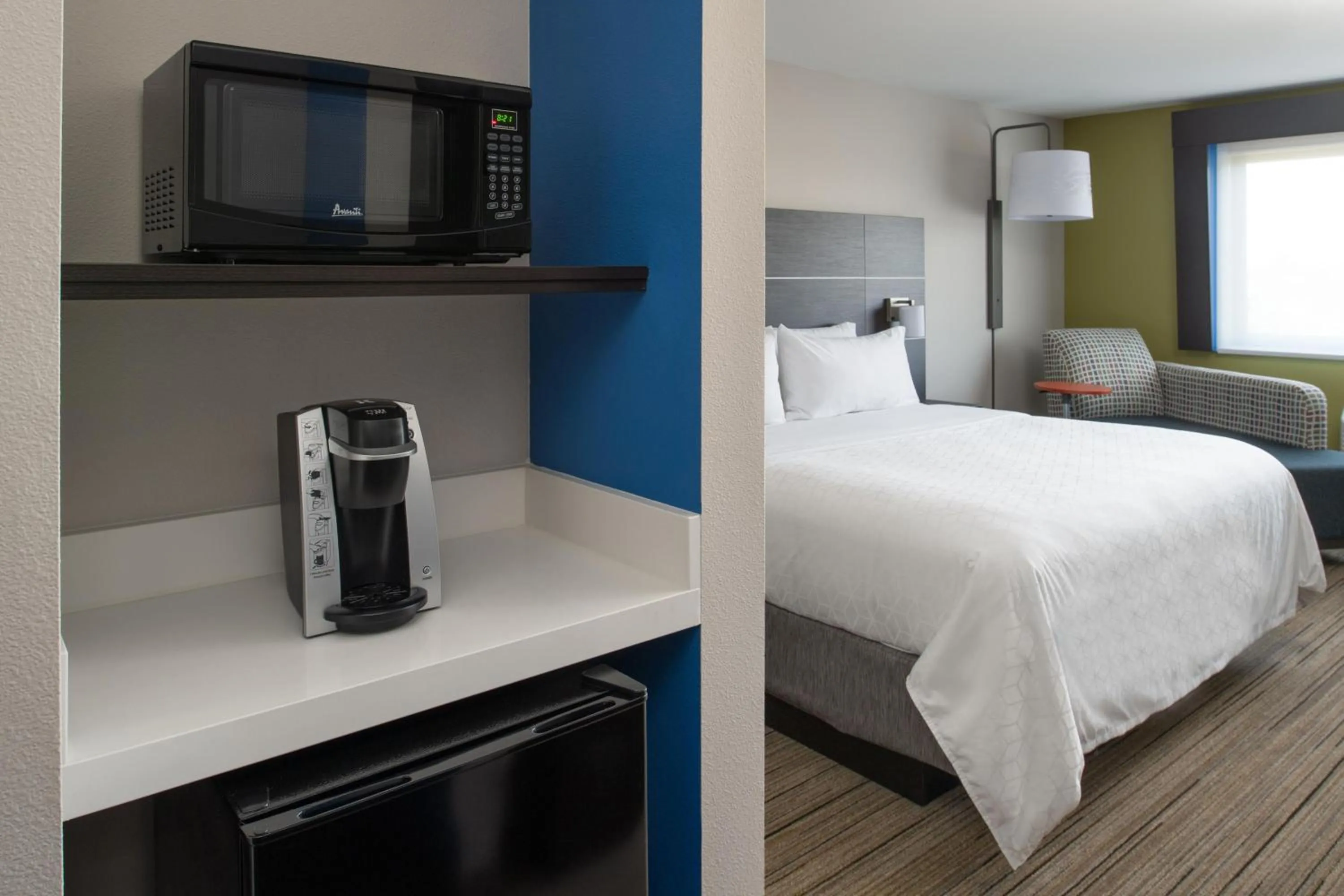 Standard Room in Holiday Inn Express & Suites - Camas by IHG