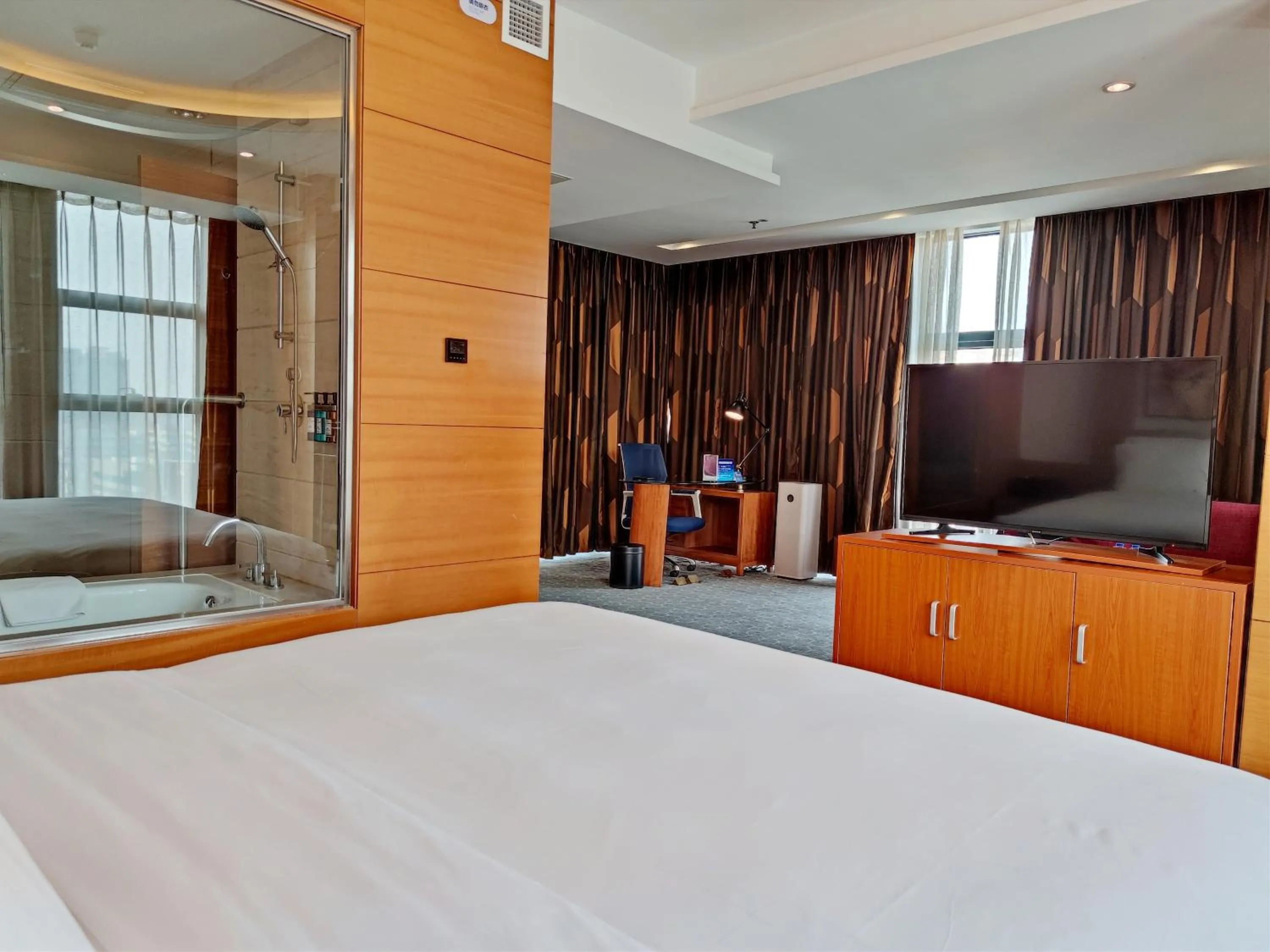 King Suite in Holiday Inn Express Beijing Huacai by IHG