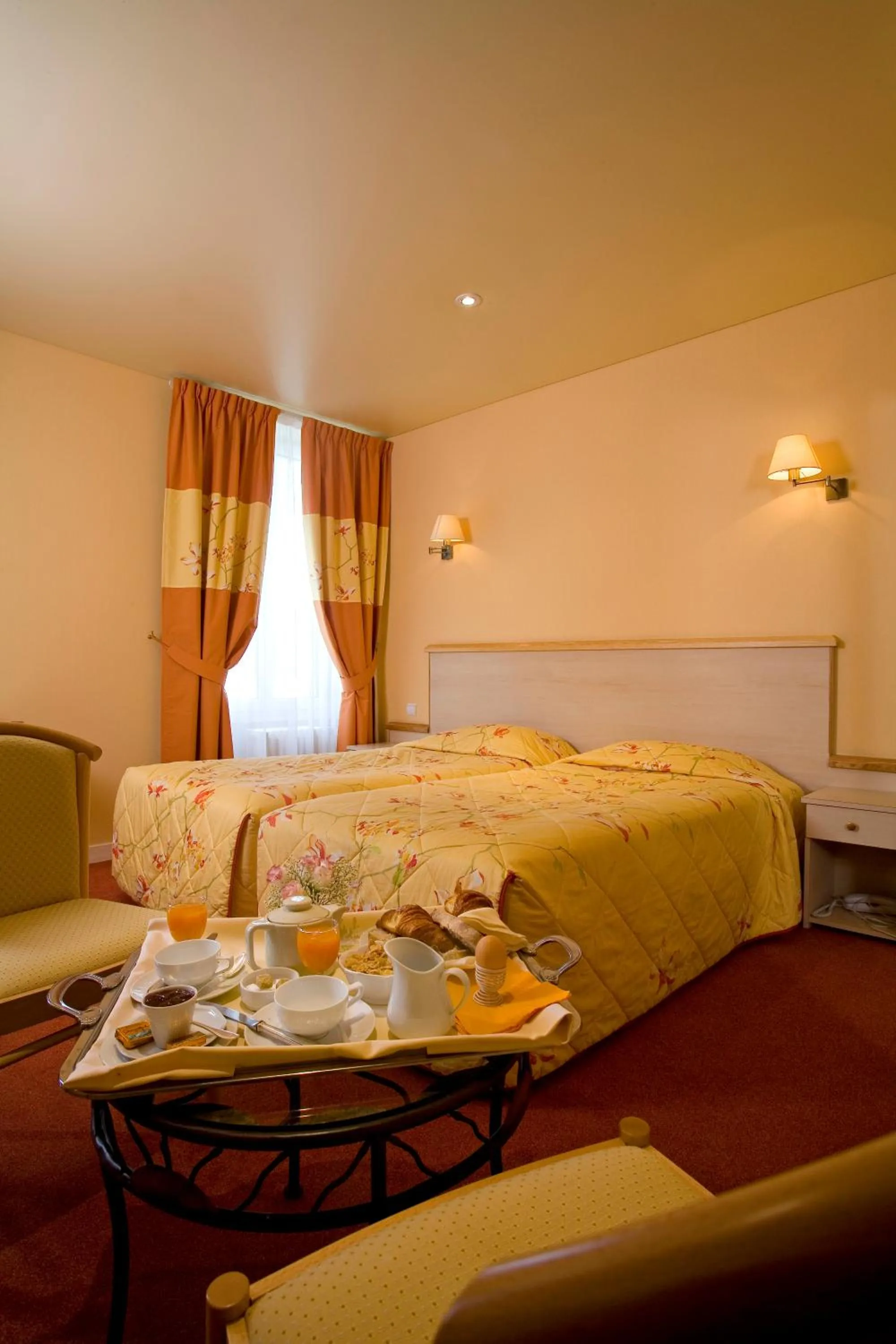 Twin Room in Hotel Restaurant Le Parc