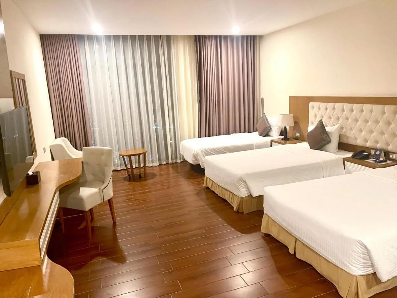 Triple Room in Muong Thanh Cua Dong Hotel
