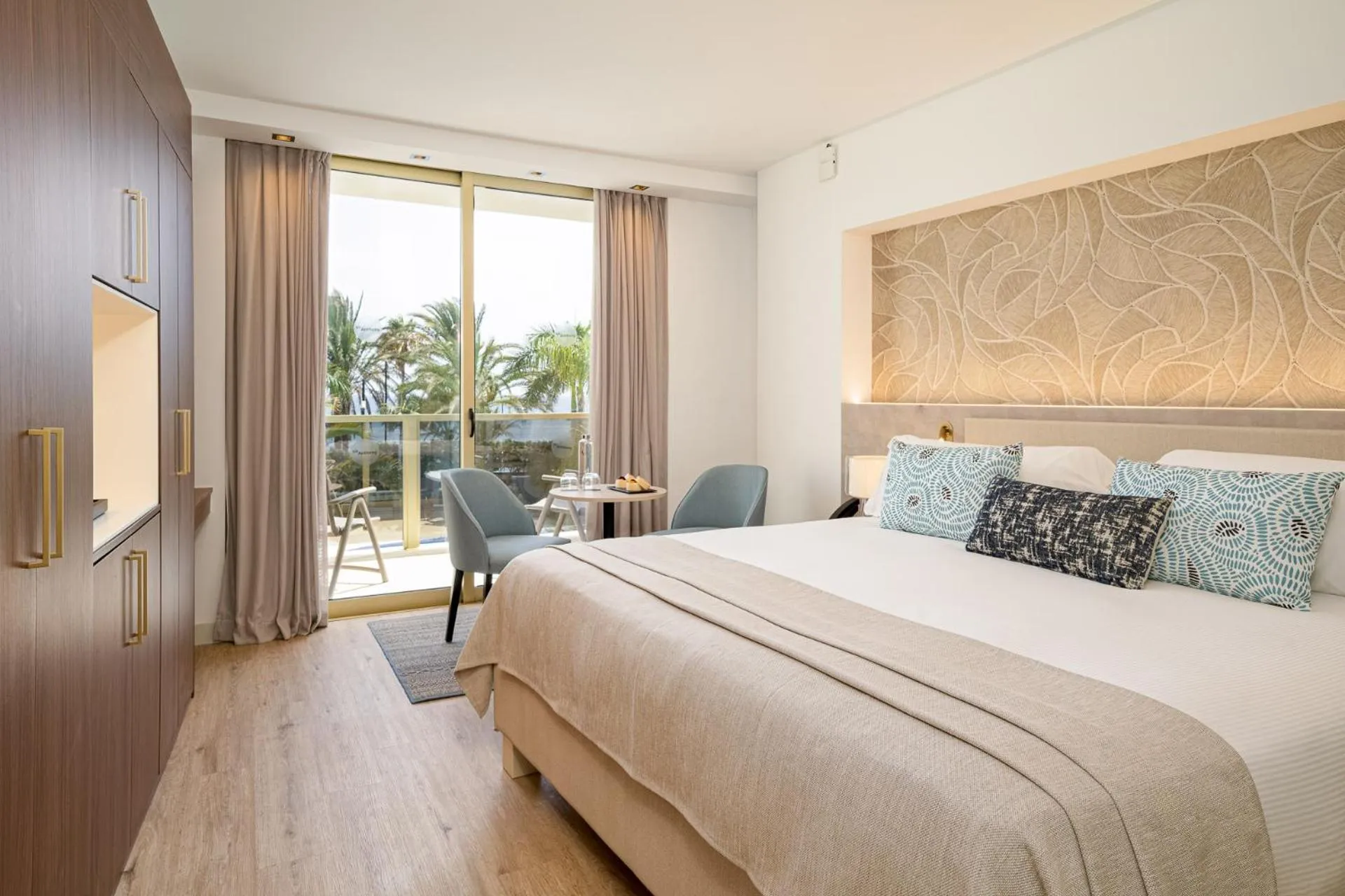 Superior Double Room in Sir Anthony