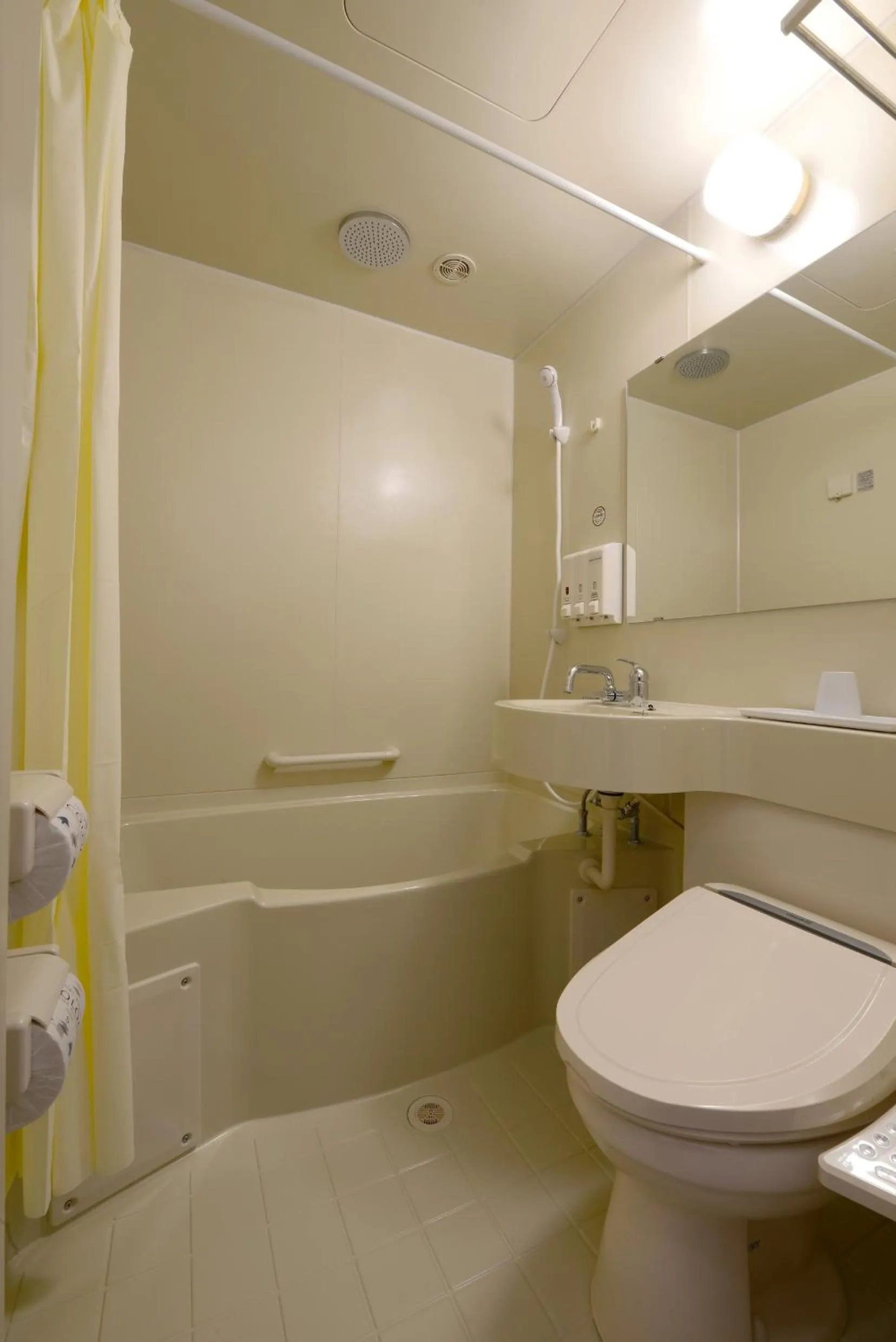 Superior Twin Room - Smoking in Toyoko Inn Cebu