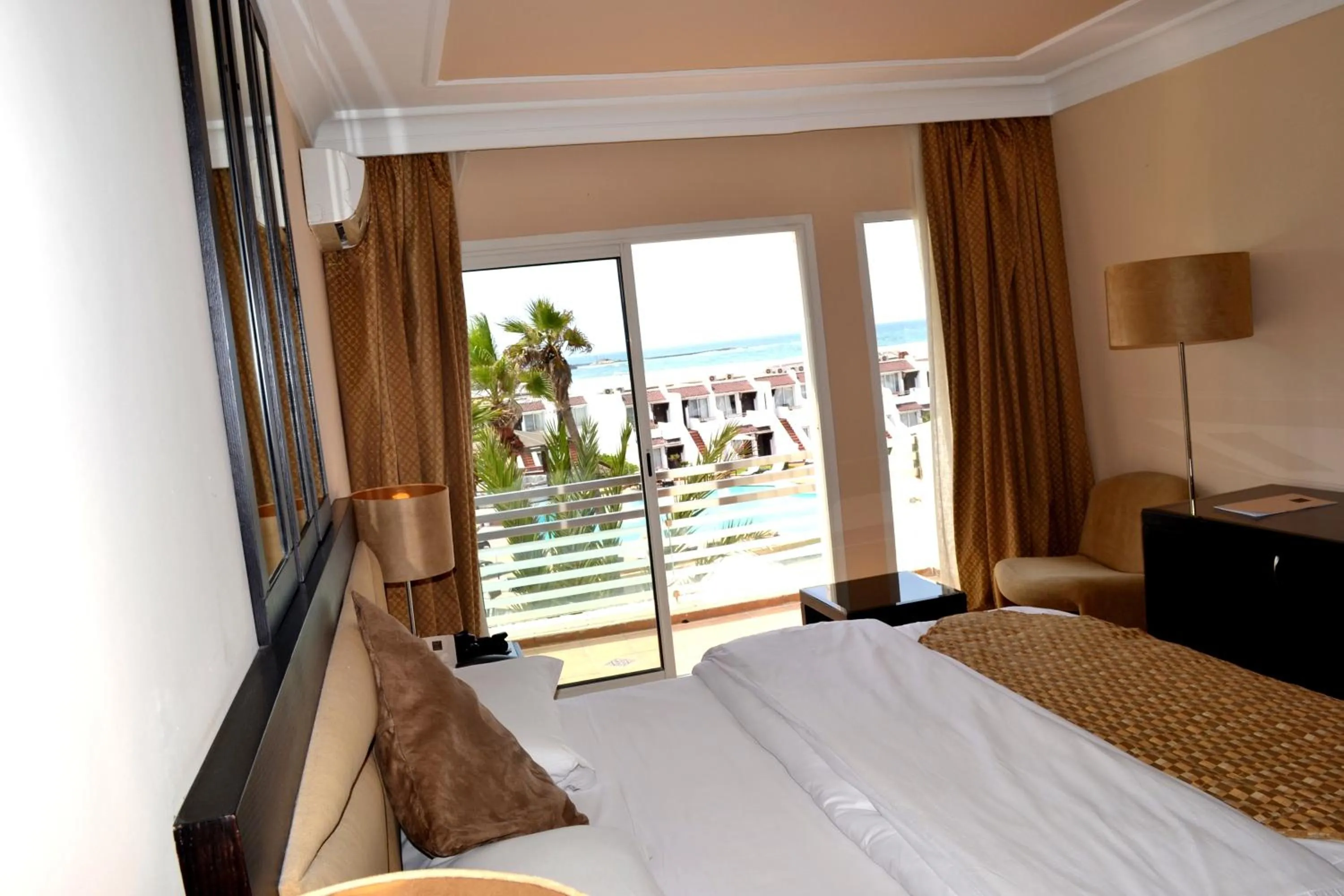 Standard double room with airport transfer in Casablanca Le Lido Thalasso & Spa (ex Riad Salam)