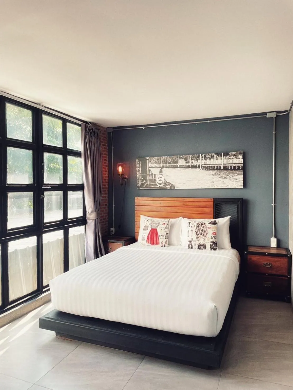 Suite in Yotaka The Hostel