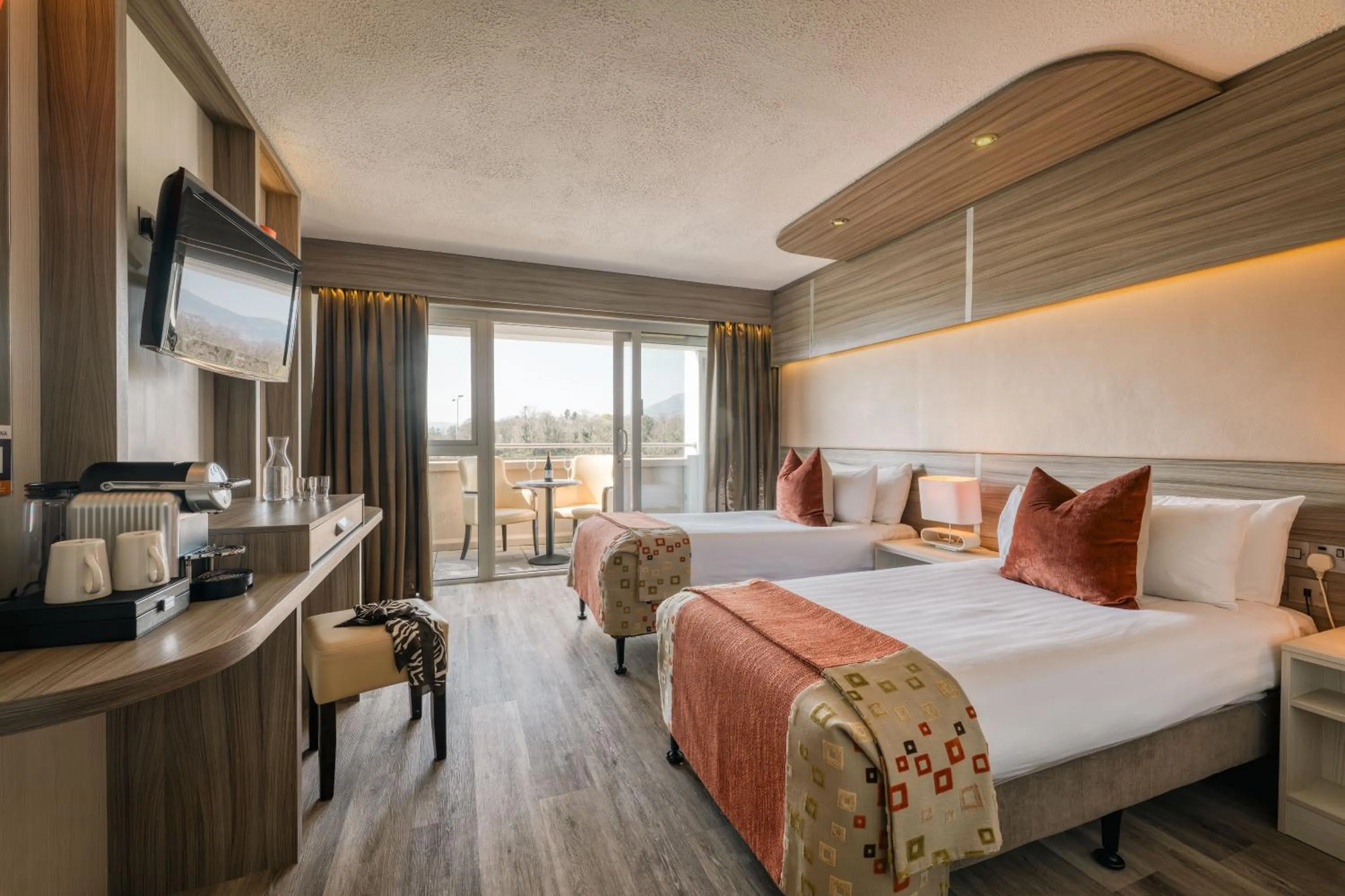 Twin Room with Balcony in Gleneagle Killarney