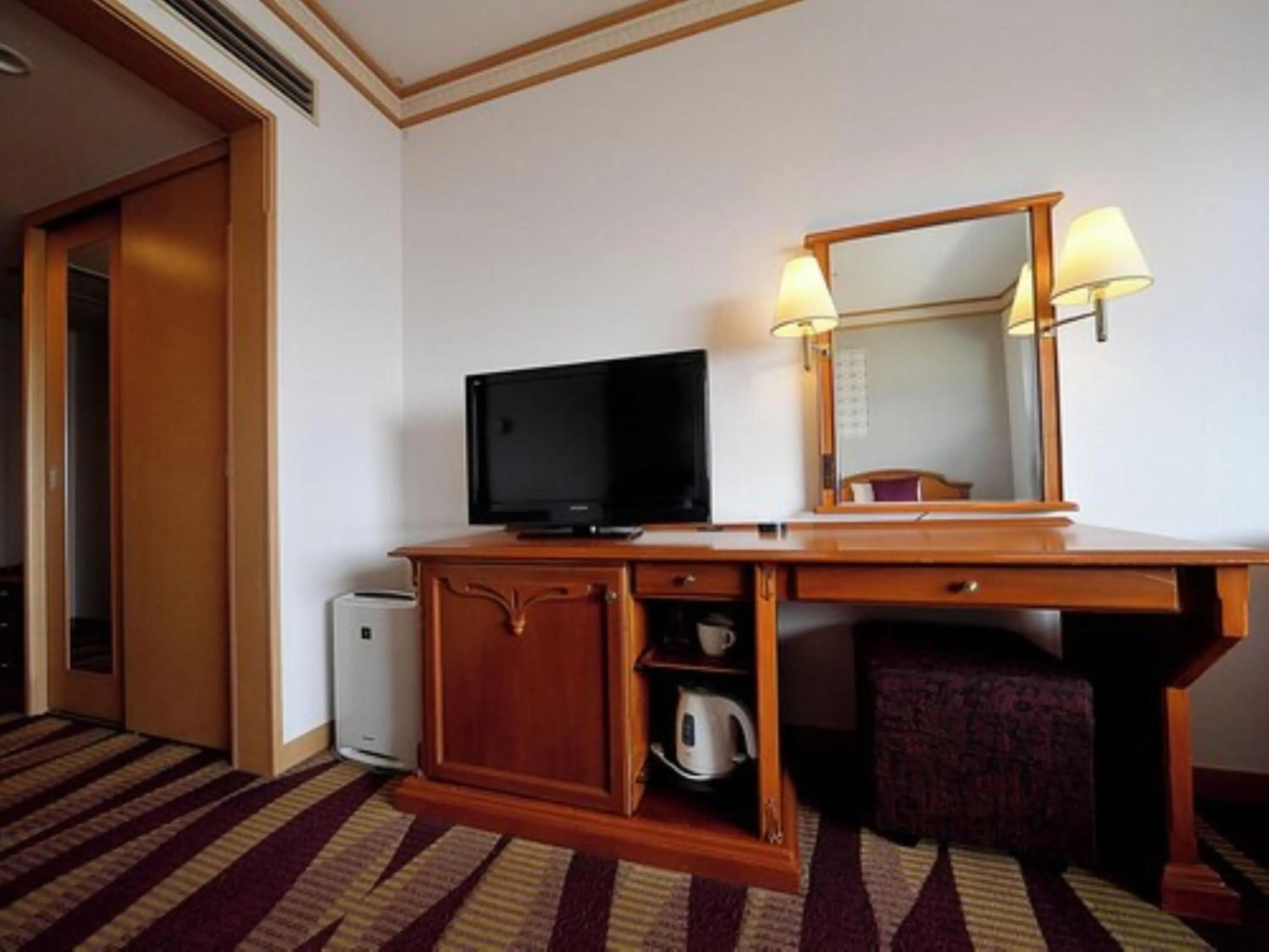 Corner Twin Room with view bath ( Extra Bed from 3 Adult) - Non-Smoking in Hotel Plaza Kobe