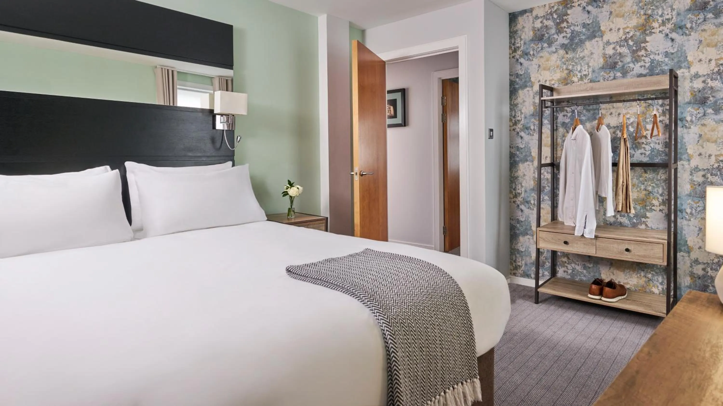 Two-Bedroom Executive in Fraser Suites Glasgow