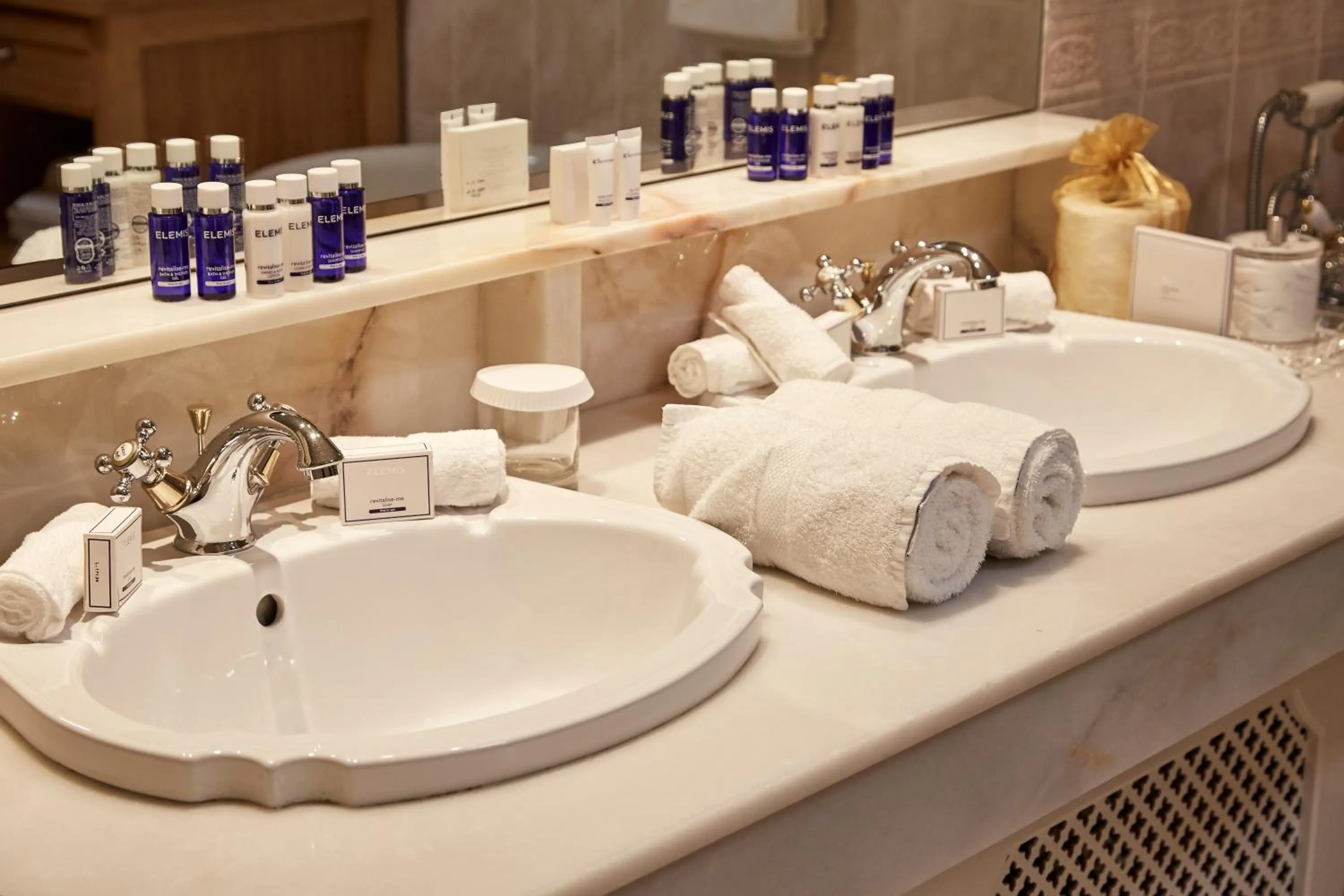 King Room in Hayfield Manor