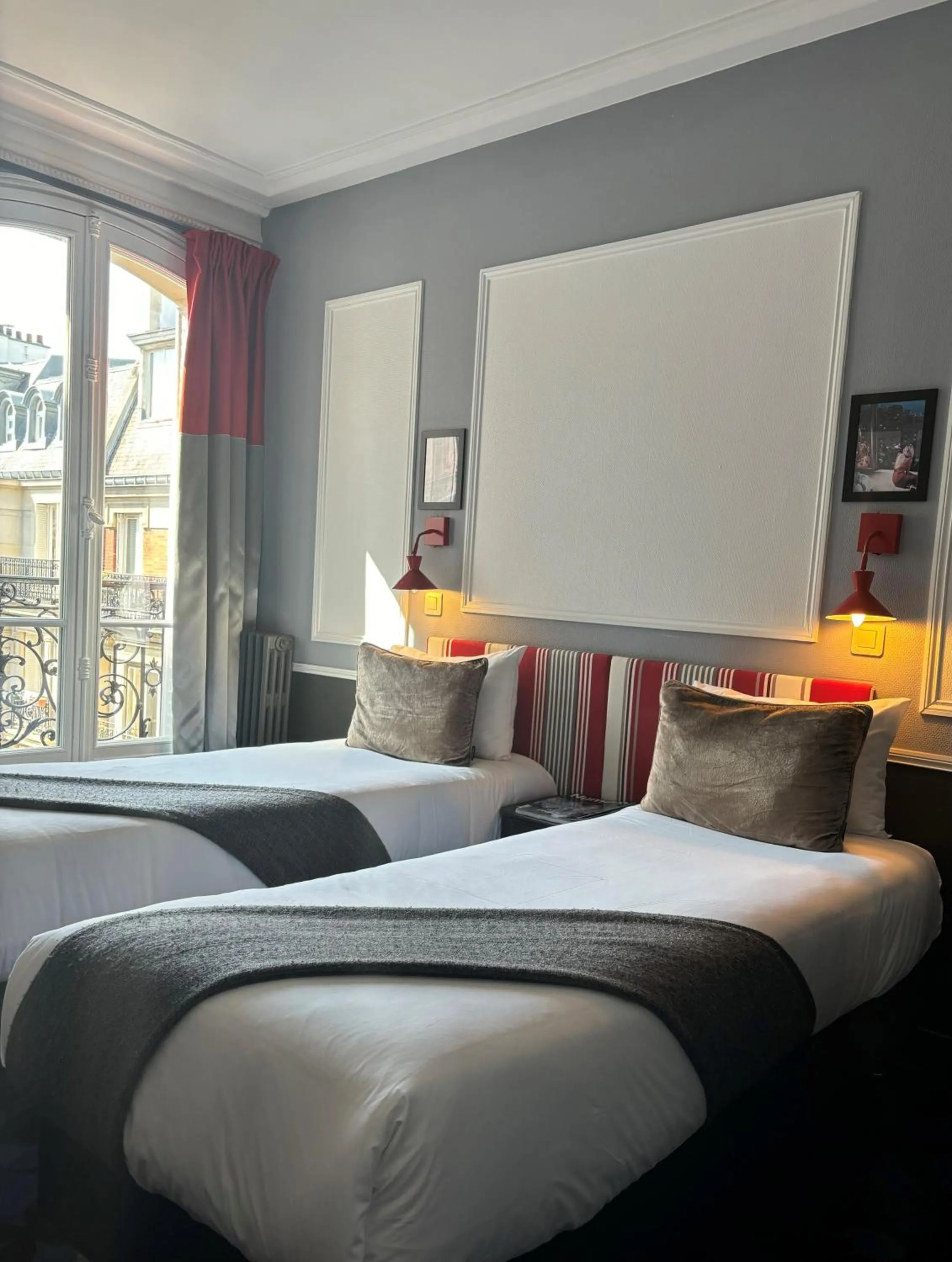 Twin Room in Alba Opéra Hôtel