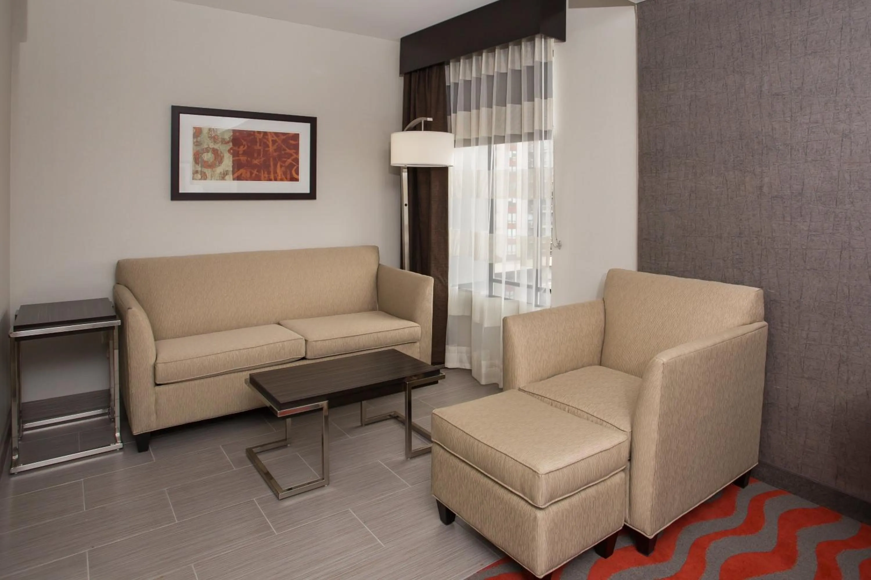 King Suite in Holiday Inn Express - Springfield Downtown by IHG