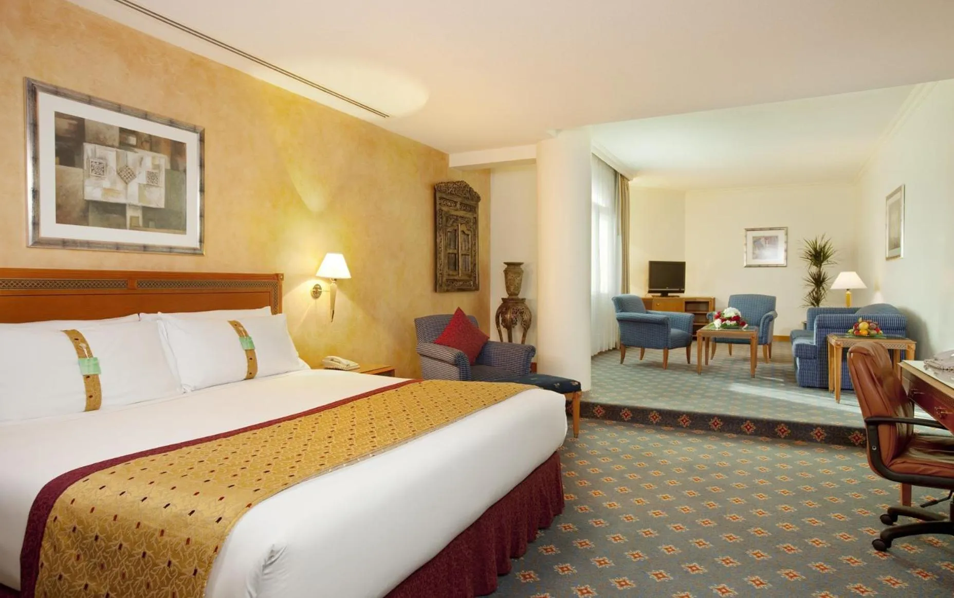 One-Bedroom King Suite - Smoking in Holiday Inn Al Khobar by IHG