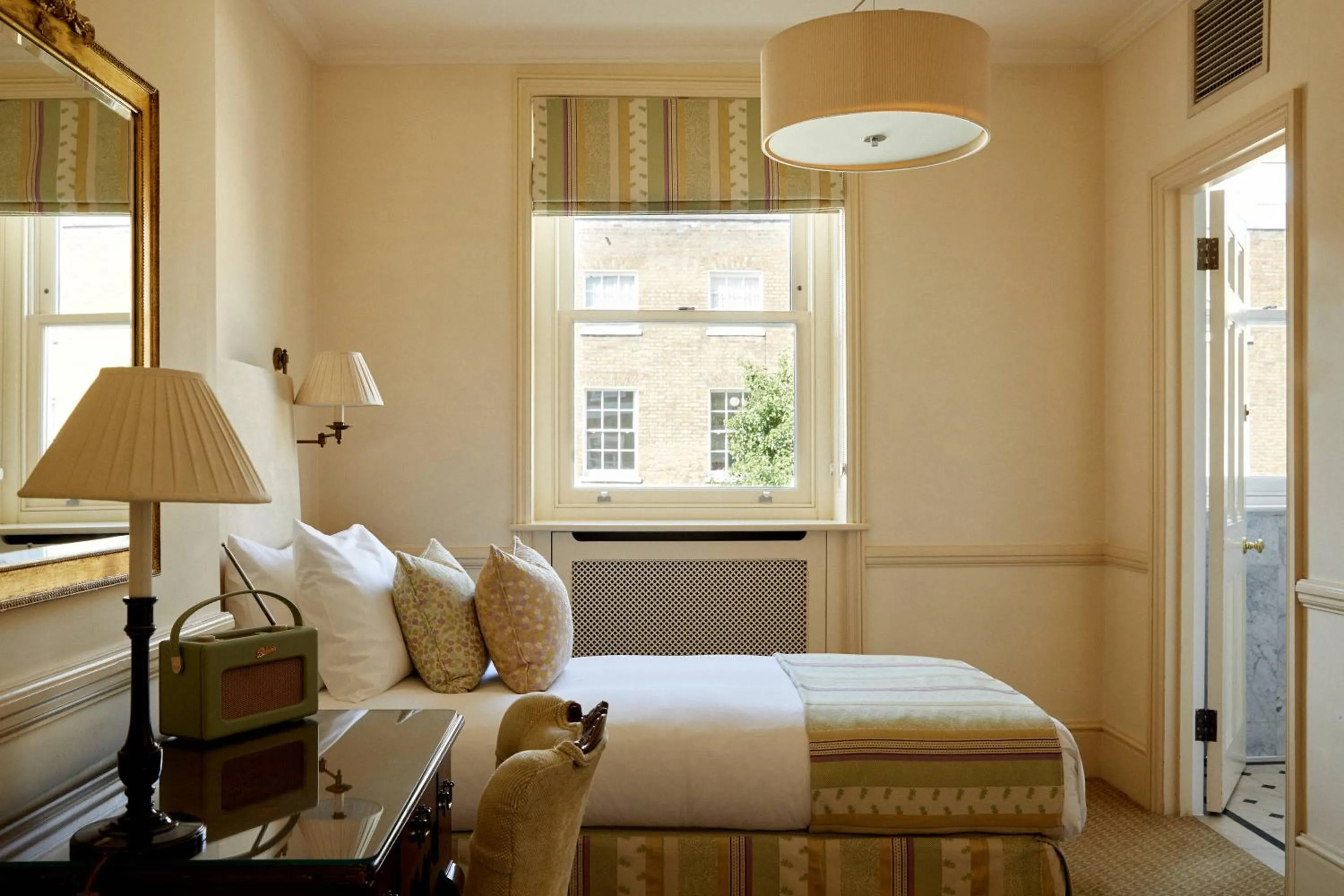 Single Room in Durrants Hotel