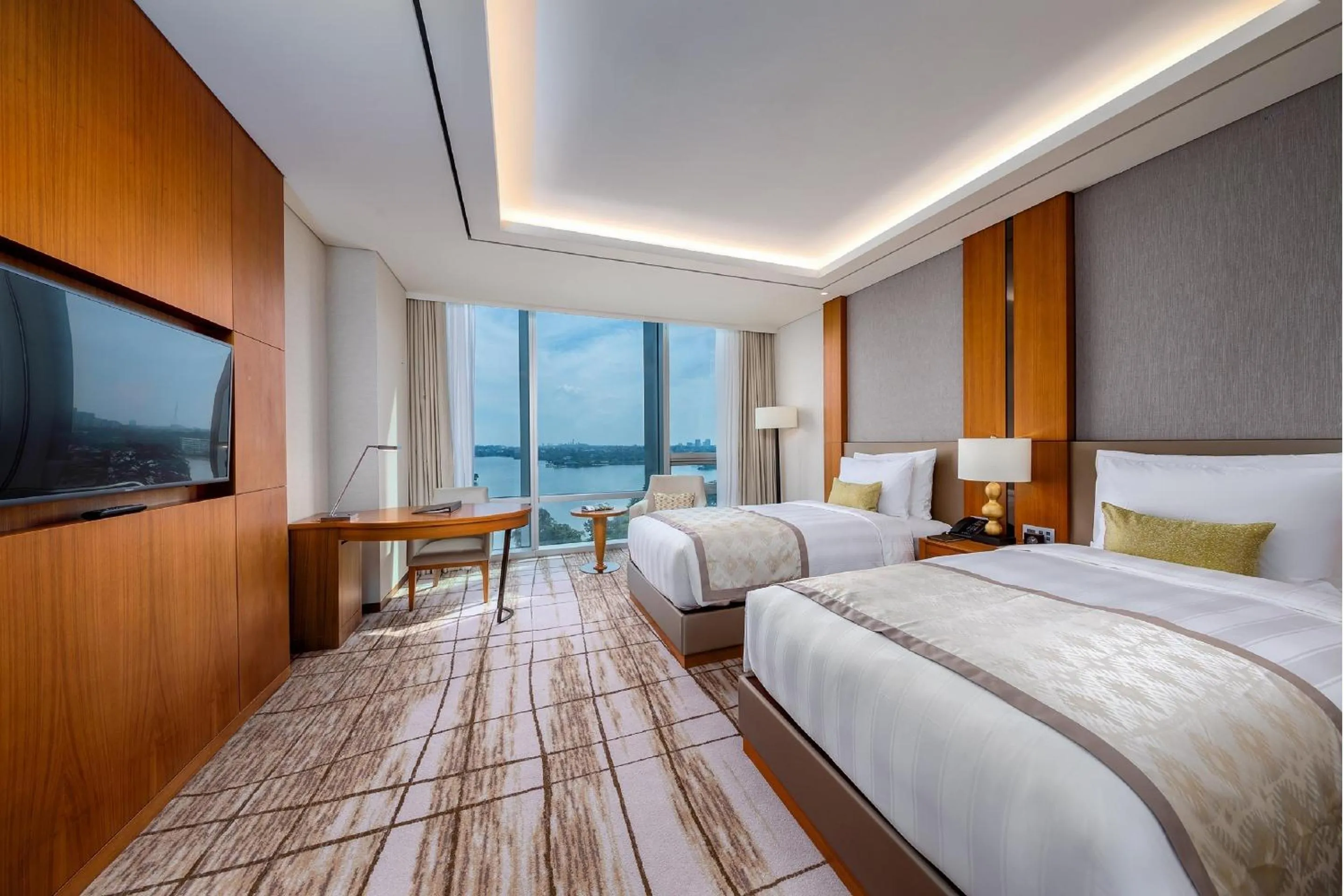 Club Floor Deluxe Twin - single occupancy in LOTTE Hotel Yangon