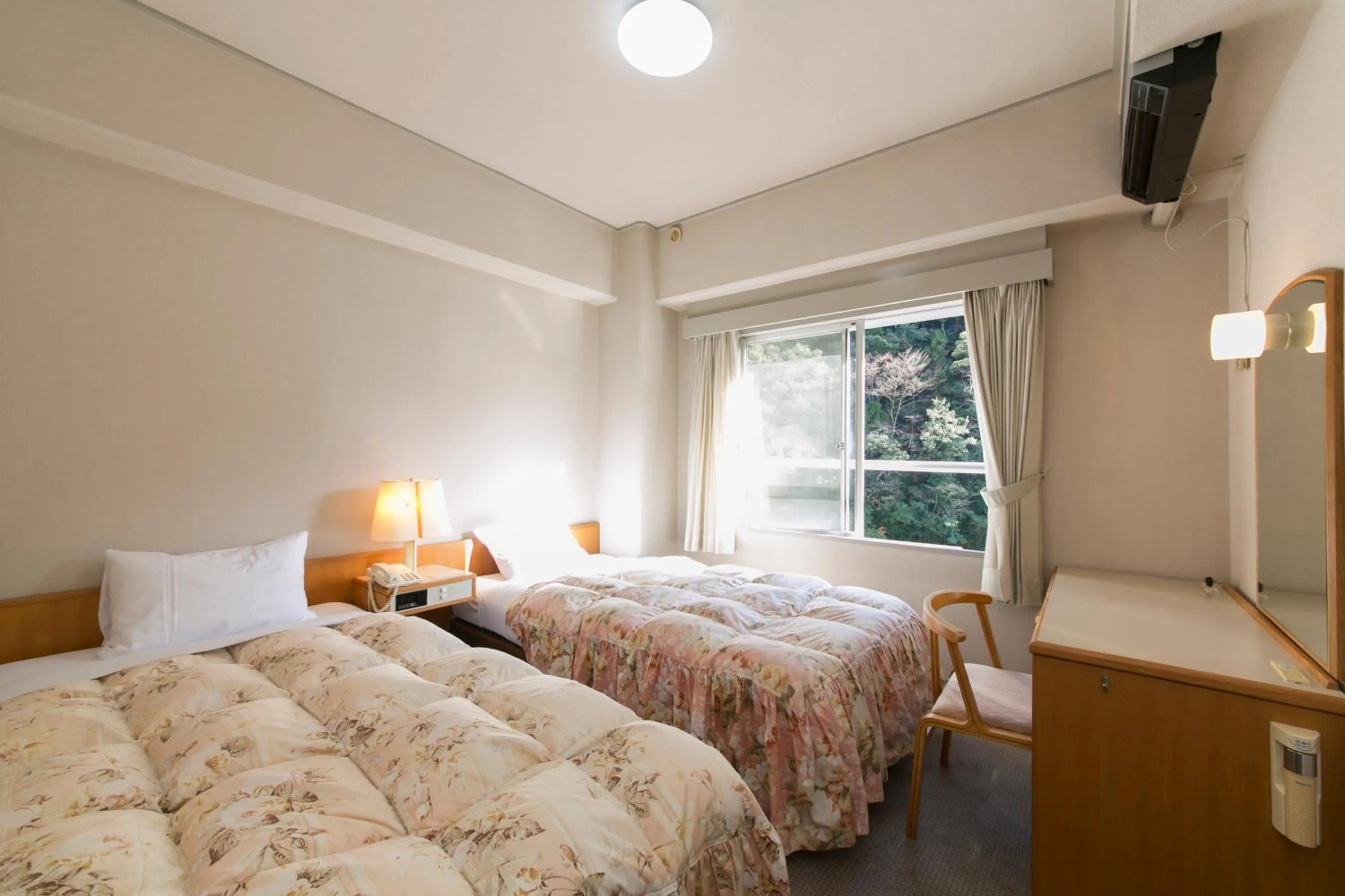 Twin Room - single occupancy - Smoking in Sansuikan Kawayu Matsuya