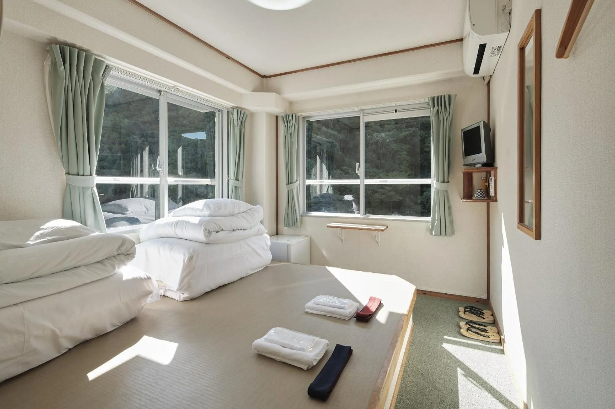 Japanese Style Twin Room with Shared Bathroom - single occupancy - Non Smoking  in Sansuikan Kawayu Matsuya