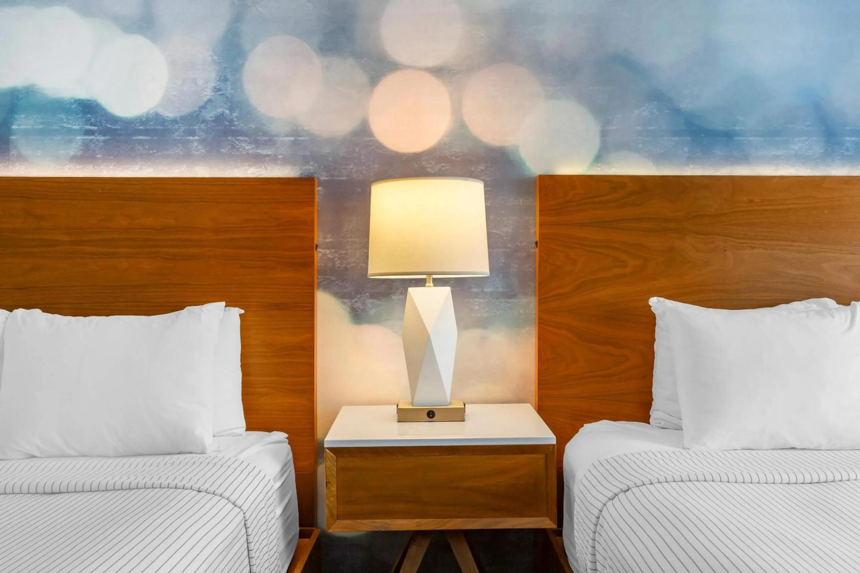 Standard Room, 2 Queen Beds, Non Smoking in Cambria Hotel LAX