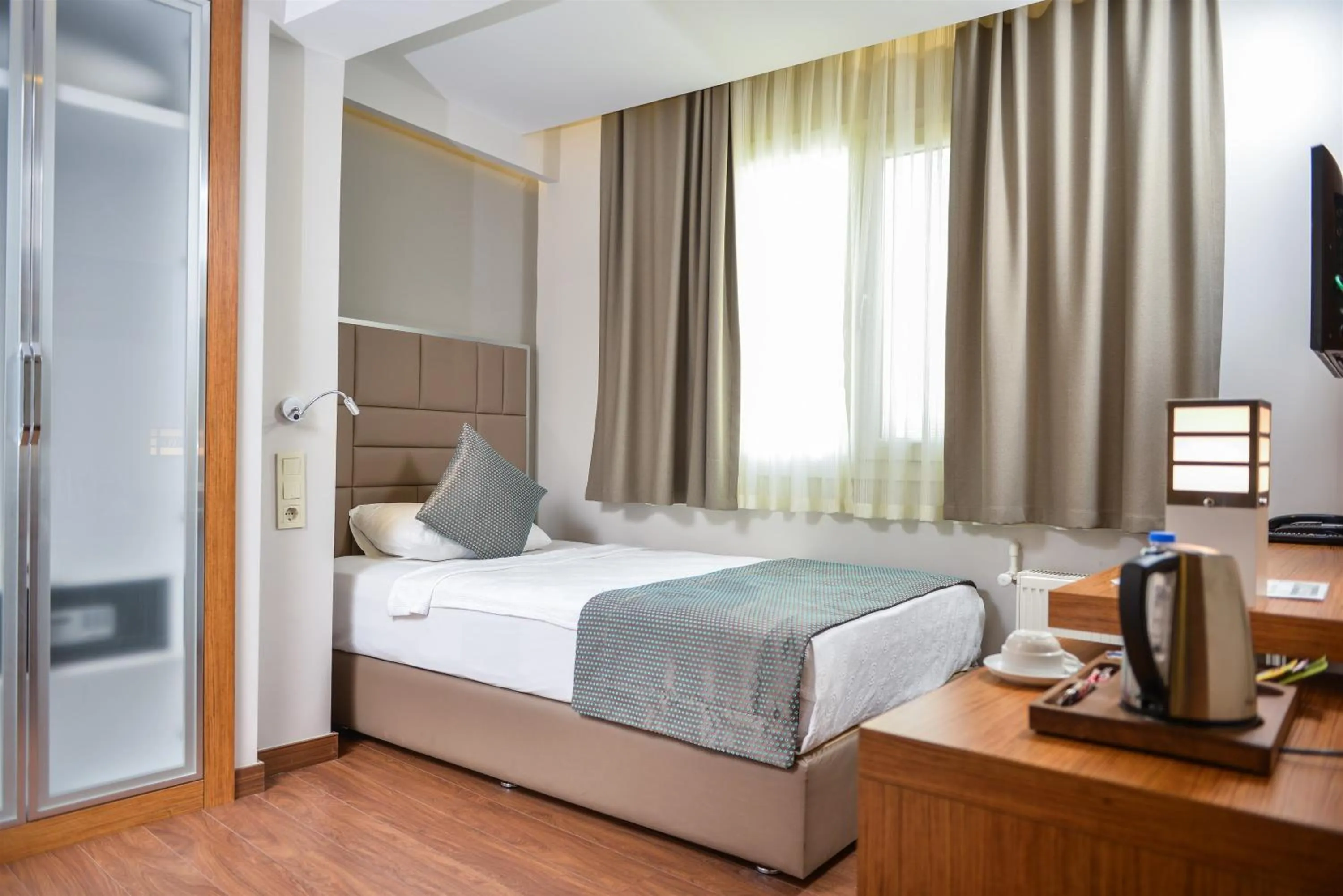 Large Single Room in Hakcan Hotel