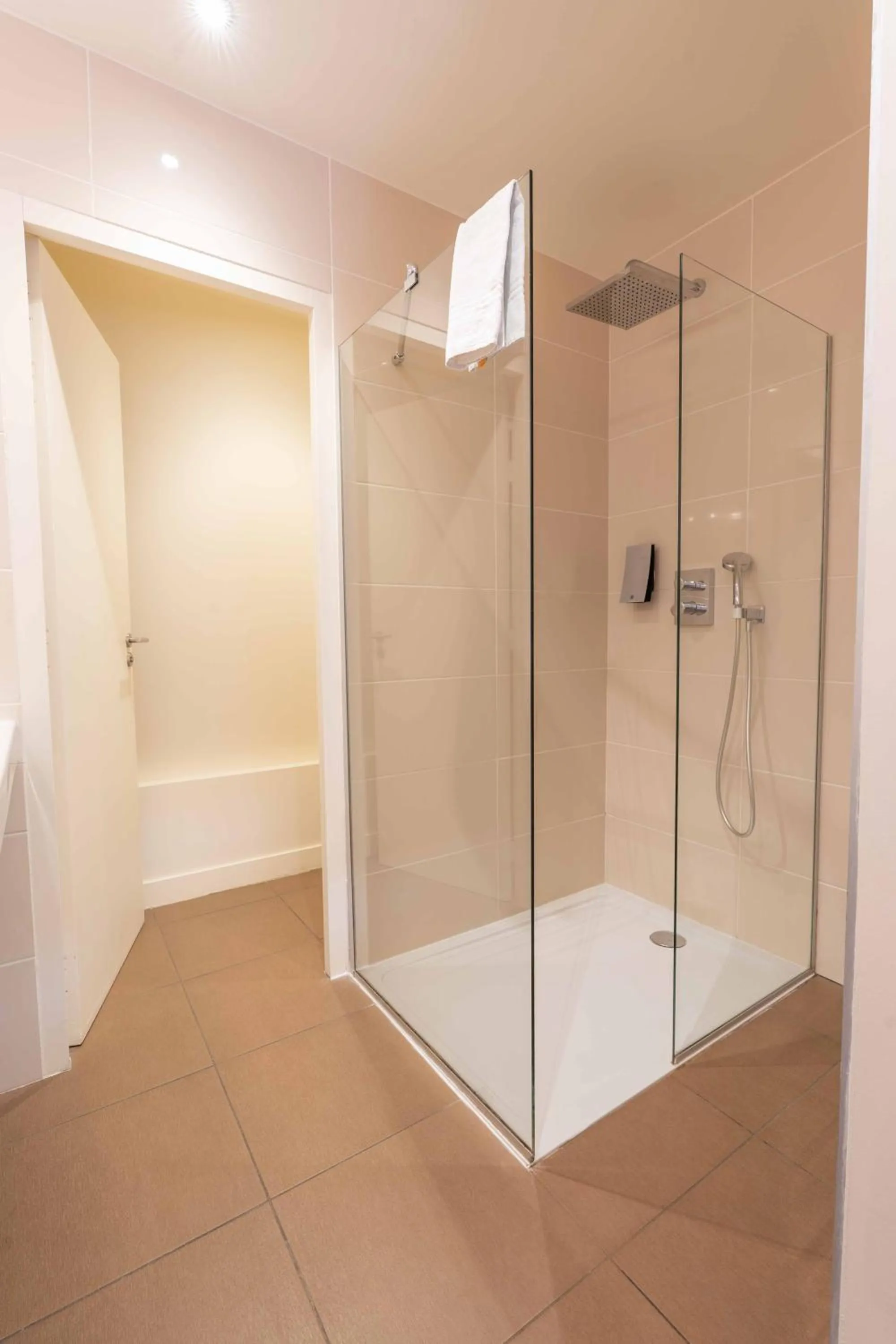 Superior Double Room in Mercure Aix-En-Provence Sainte-Victoire