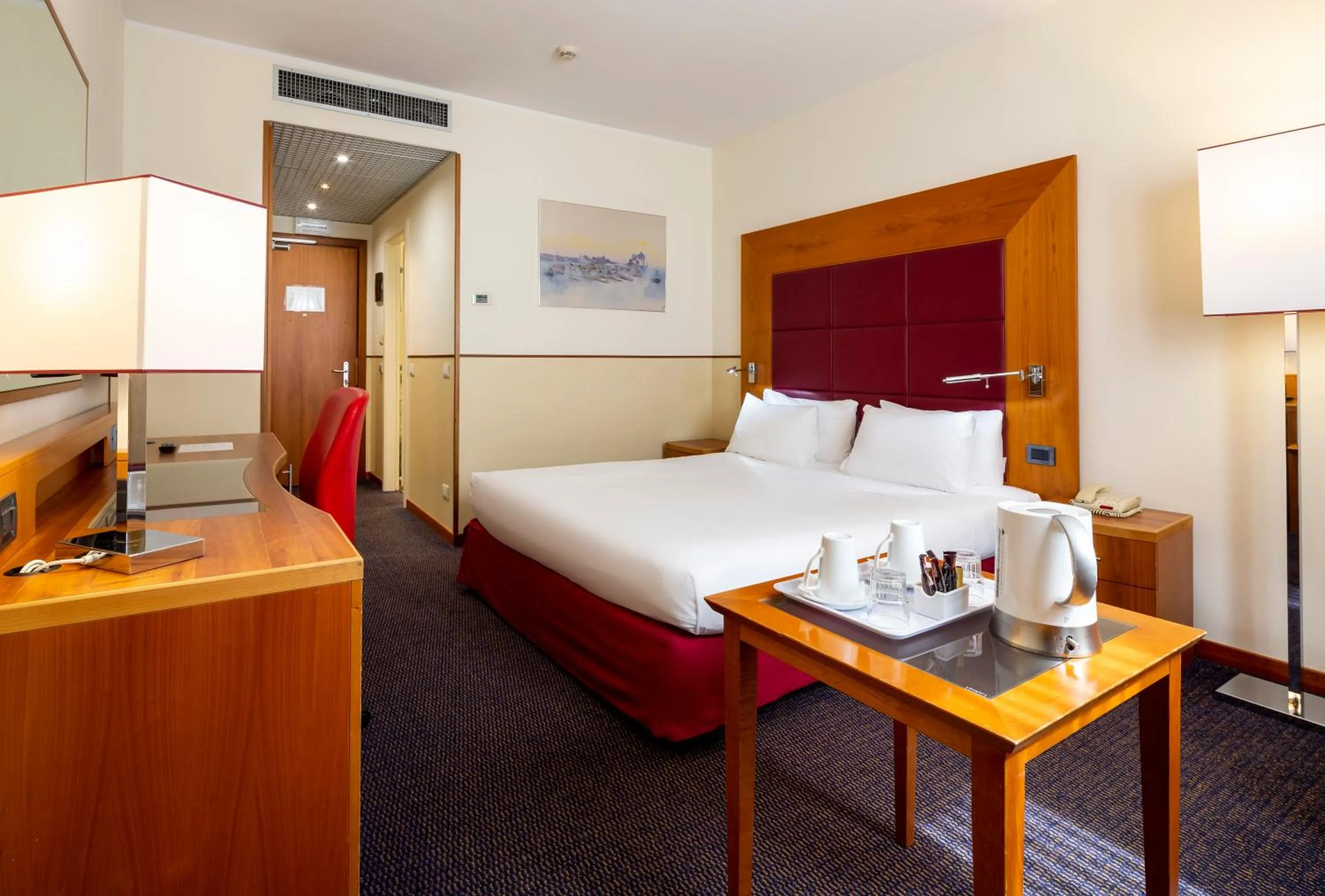Premium Room with Two Twin and One King Bed in Crowne Plaza Venice East by IHG