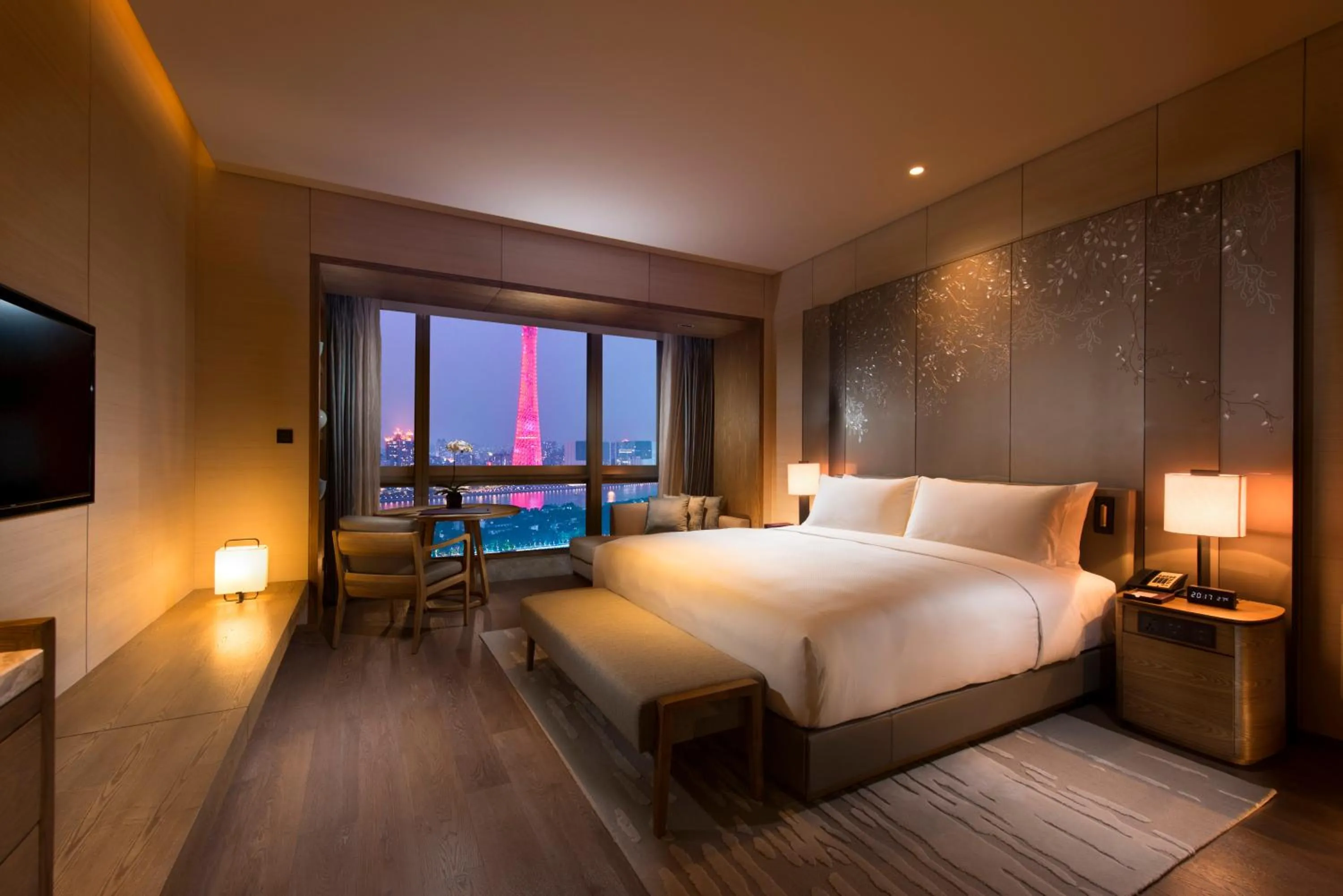 Executive King Room with River View in Conrad Guangzhou