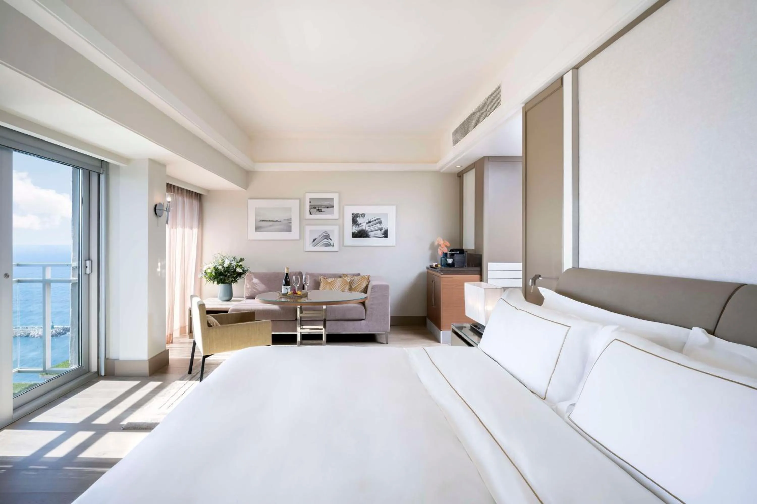 King Grand Vista Room with Sea View in The Vista At Hilton Tel Aviv