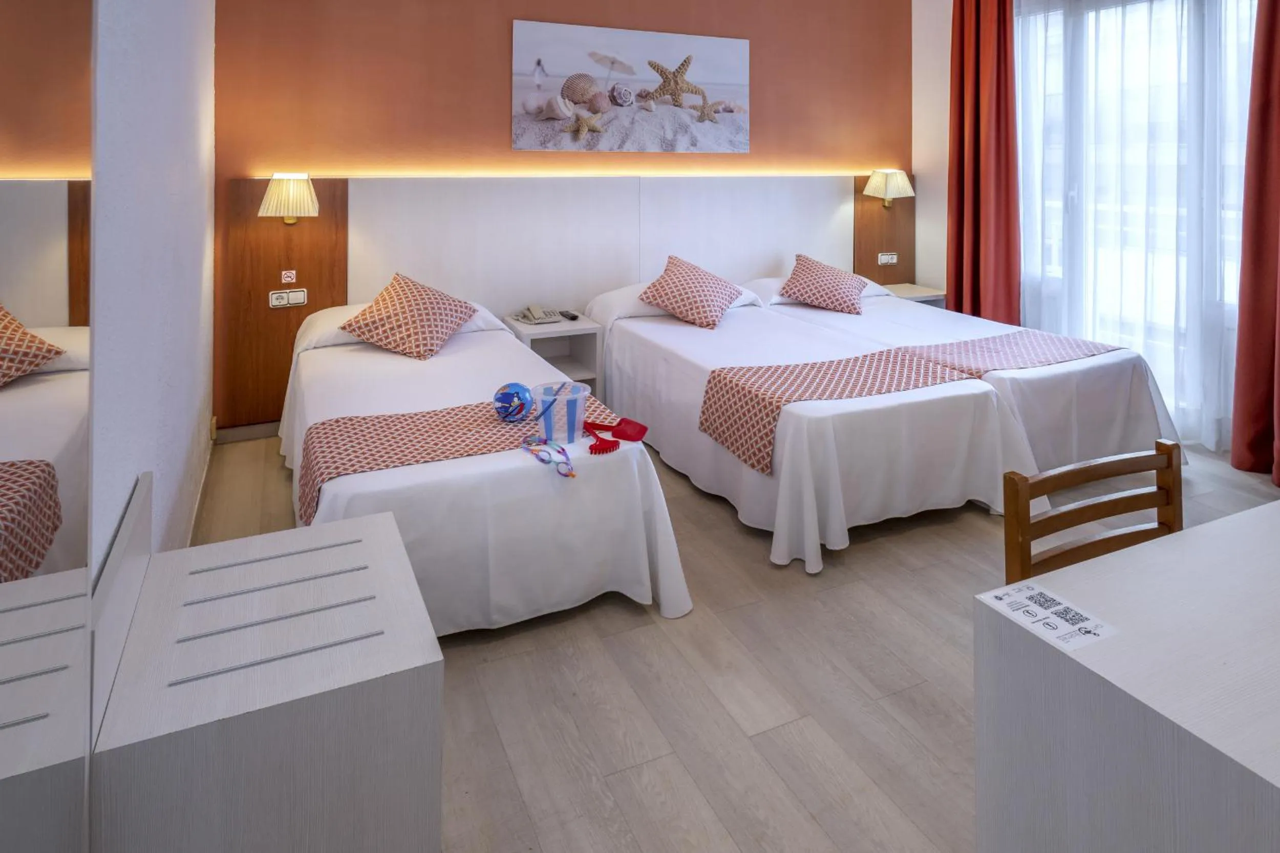 Triple Room (3 Adults) in GHT Balmes, Hotel-Aparthotel&SPLASH