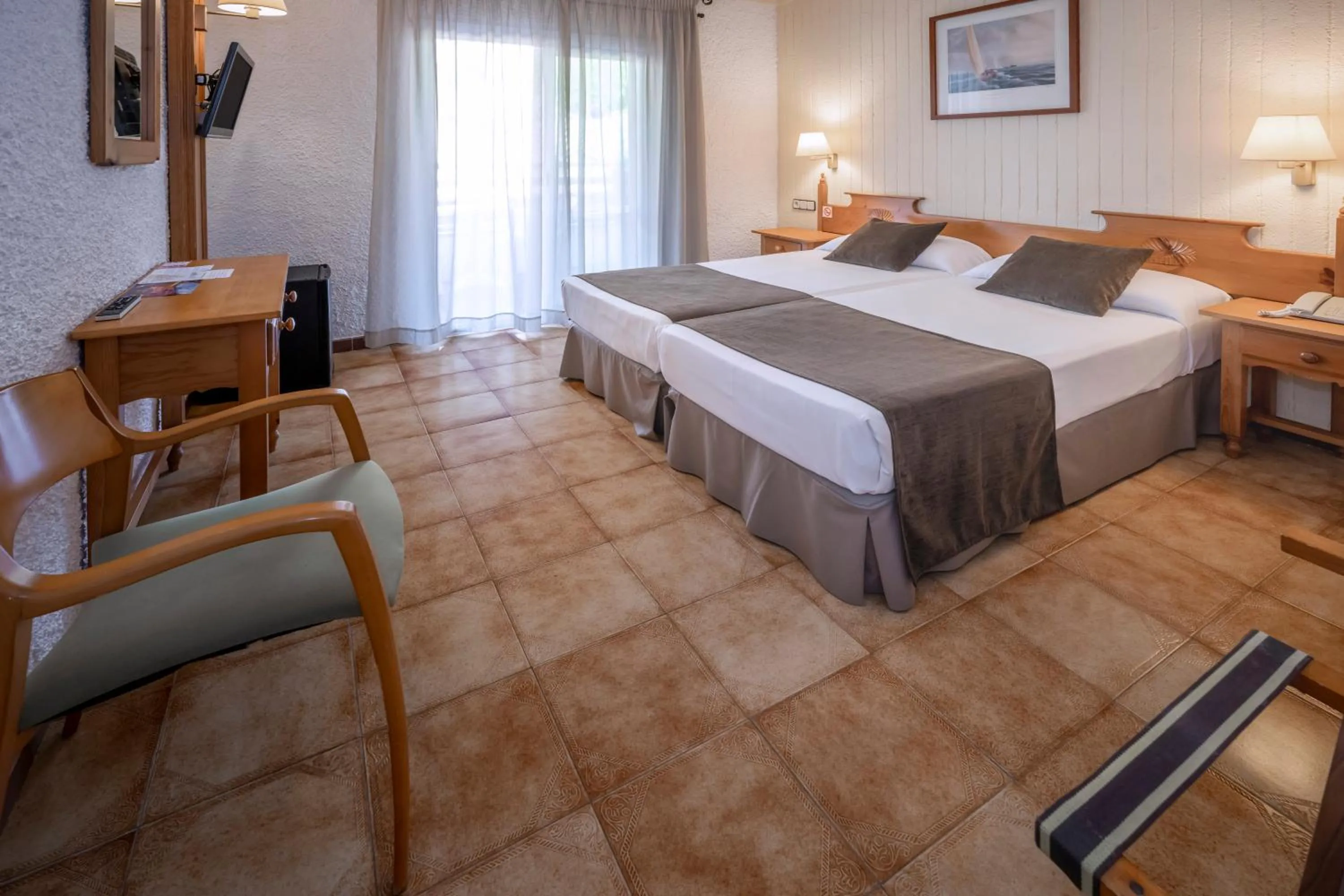 Double or Twin Room with Balcony in Hotel GHT Neptuno-Tossa & Venus SPA
