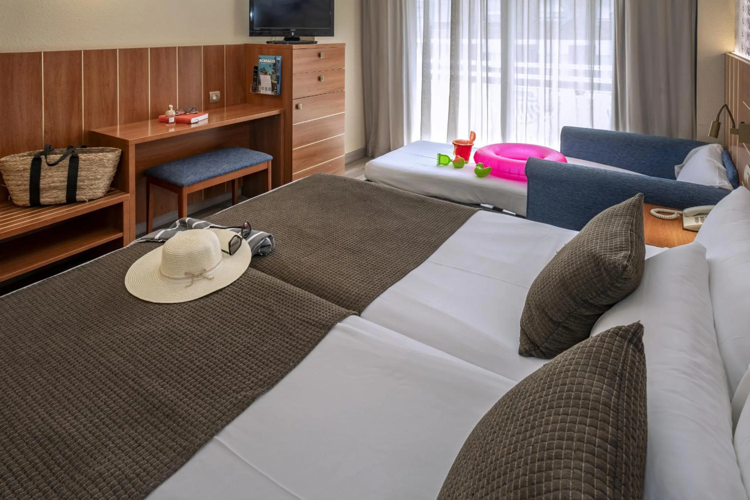 Triple Room in GHT Aquarium & Spa