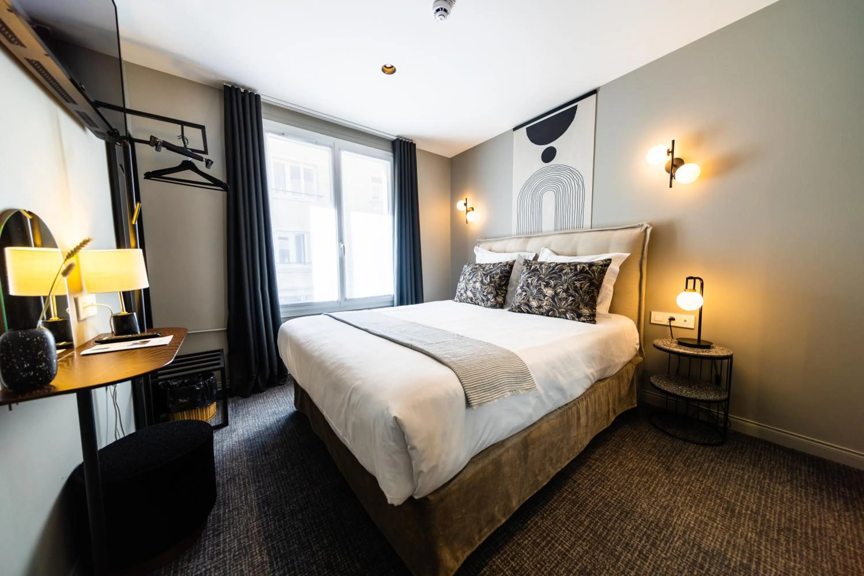 Superior Double Room in Hôtel Paulette Rouen Centre Cathédrale