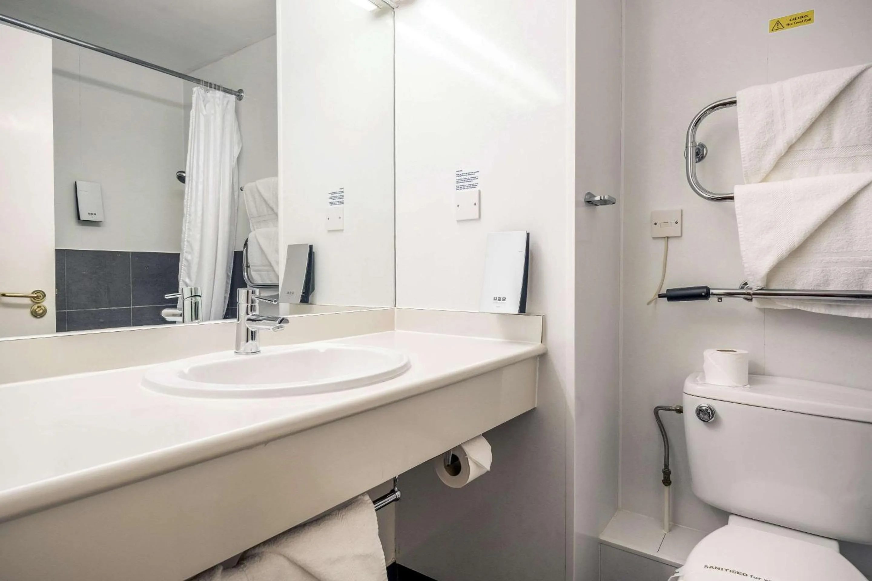 Triple Room in Comfort Inn Arundel