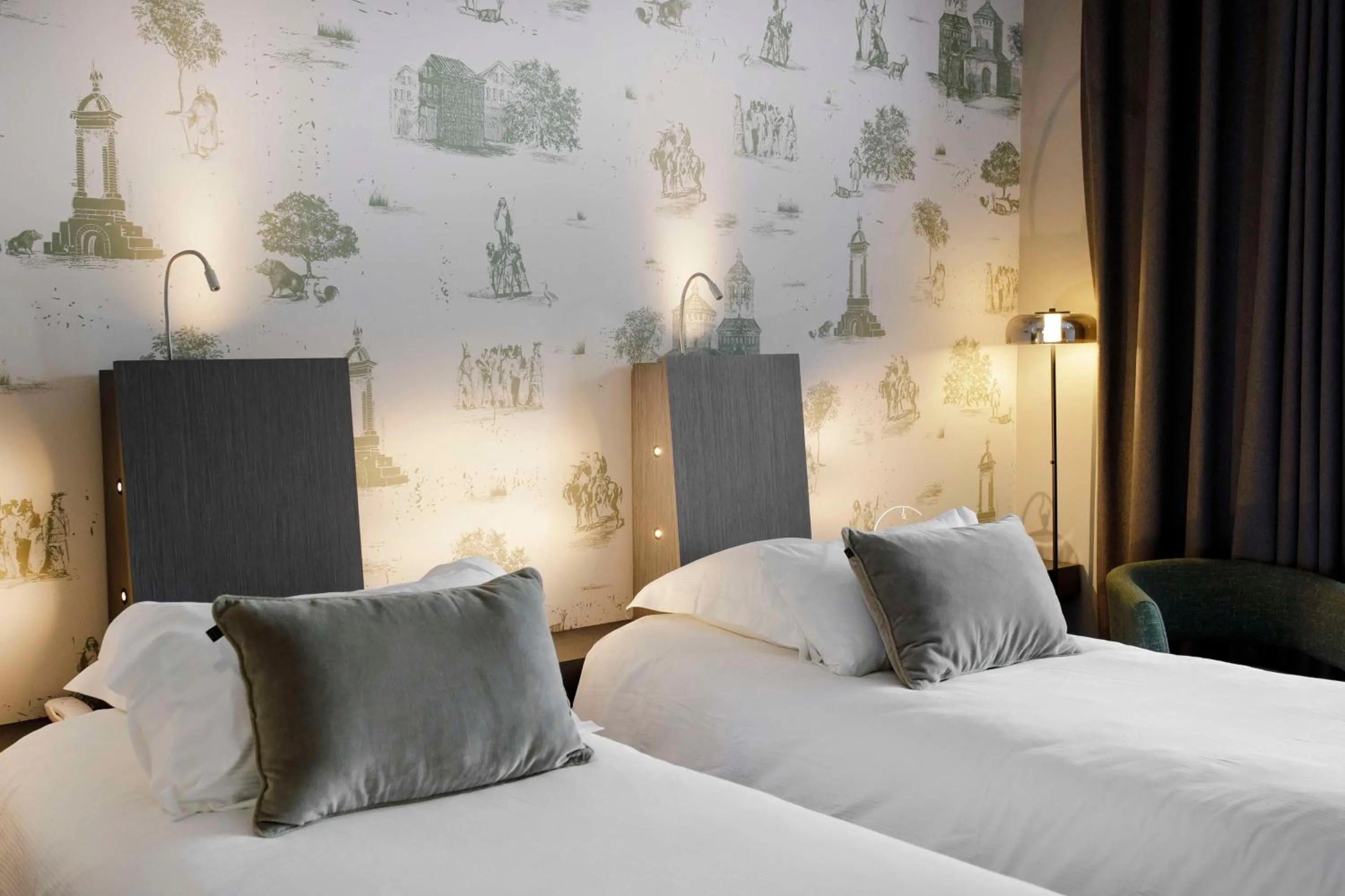 Standard Twin Room in Best Western Plus Hôtel Gergovie