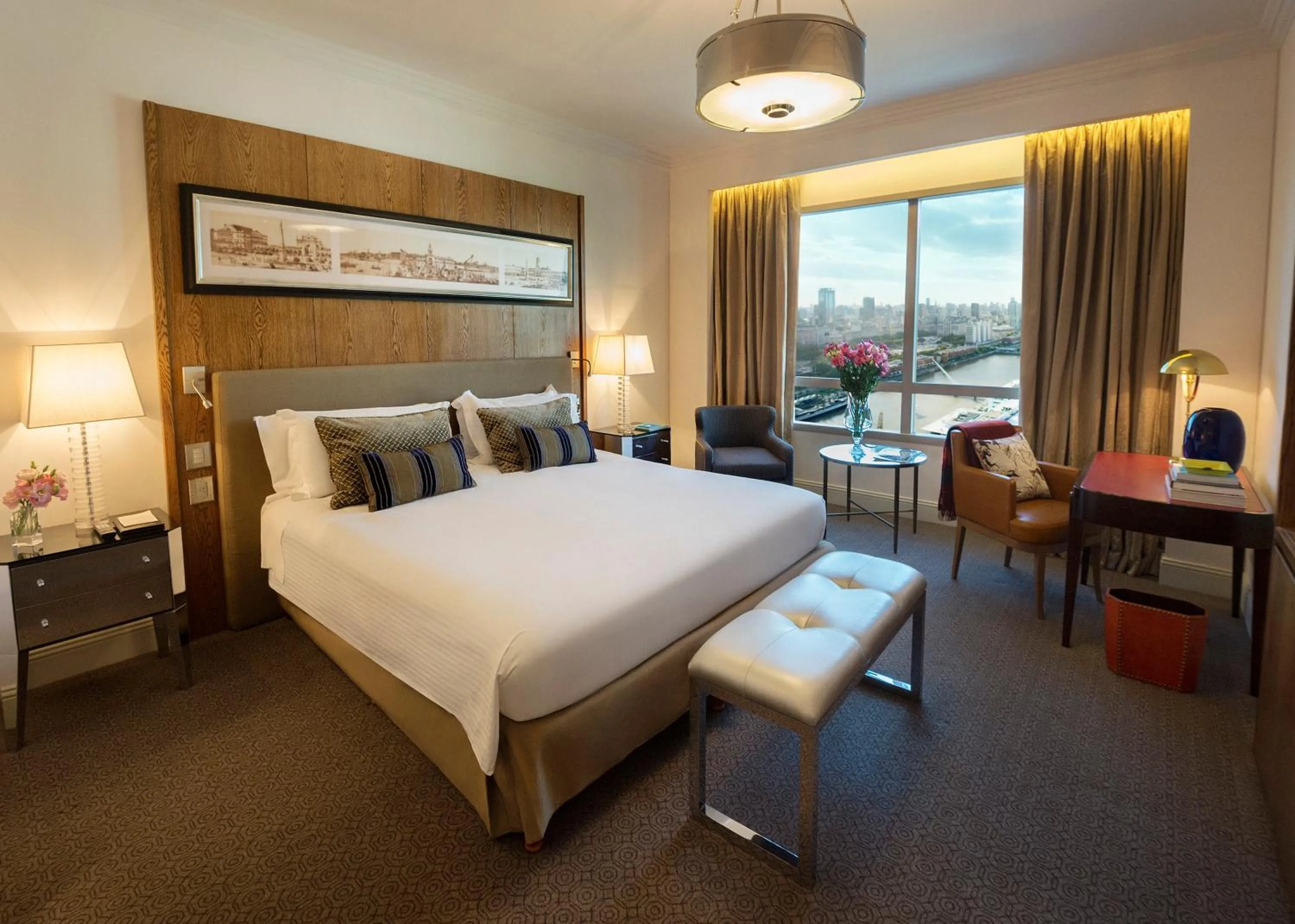 Deluxe Double or Twin Room with City View in Alvear Icon Hotel