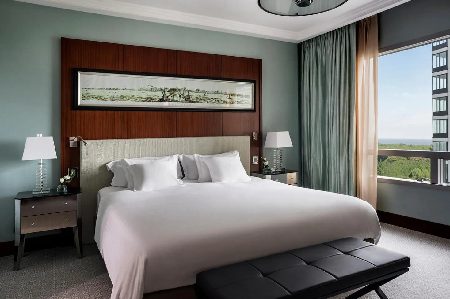 Suite with River View in Alvear Icon Hotel