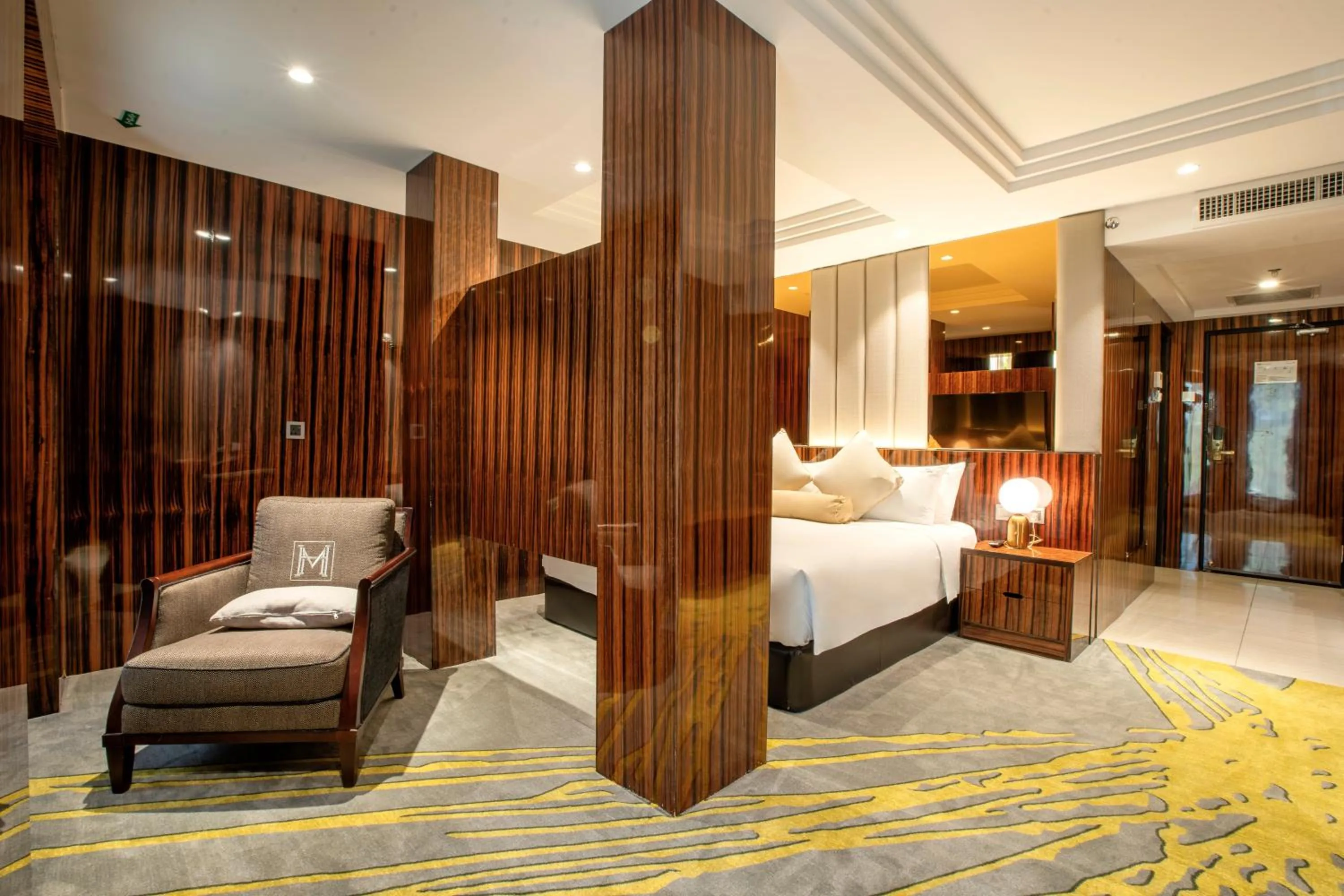 Premium King Room in Moty Hotel
