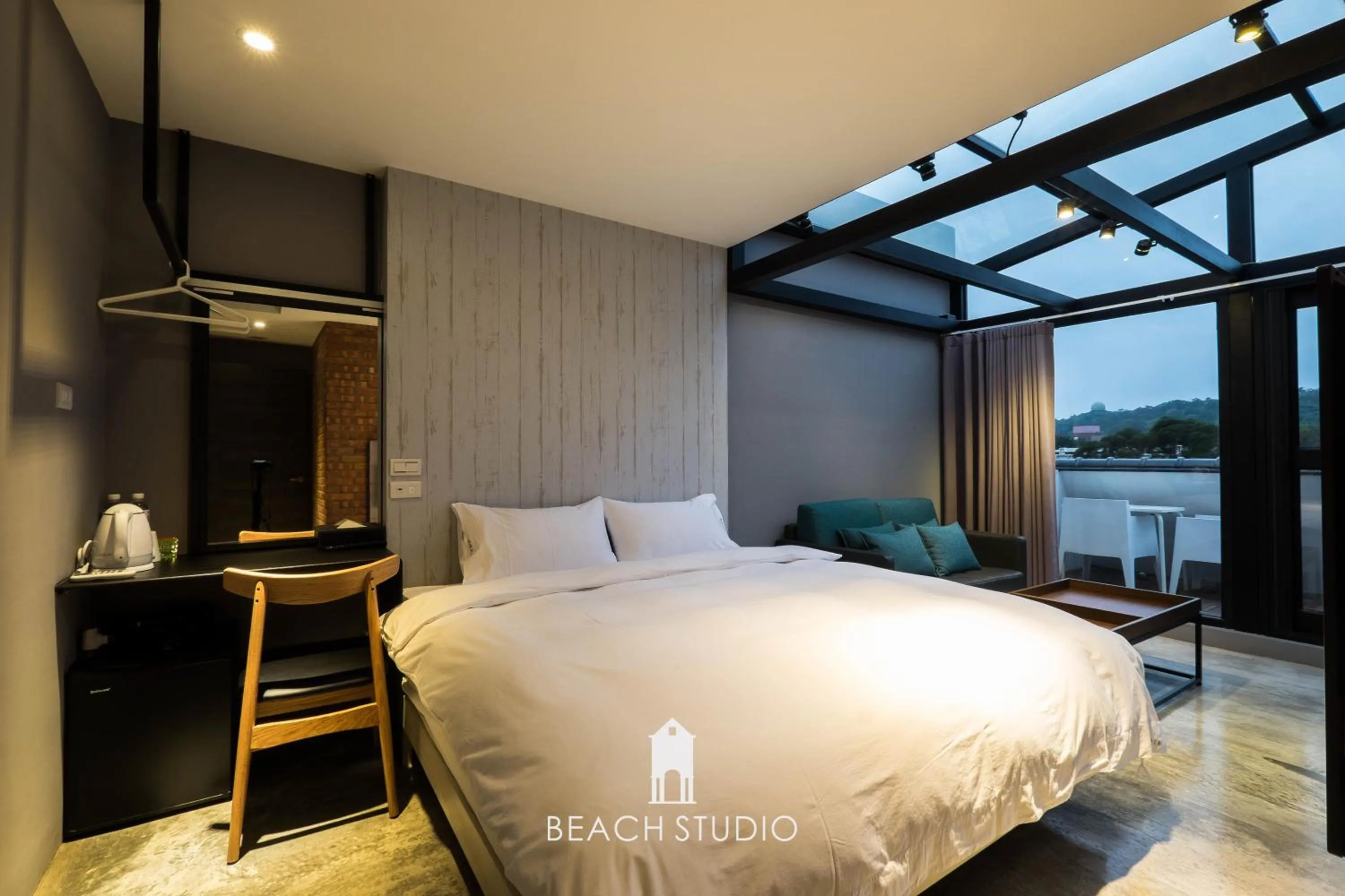 Double Room with Mountain View in Man Man Bnb