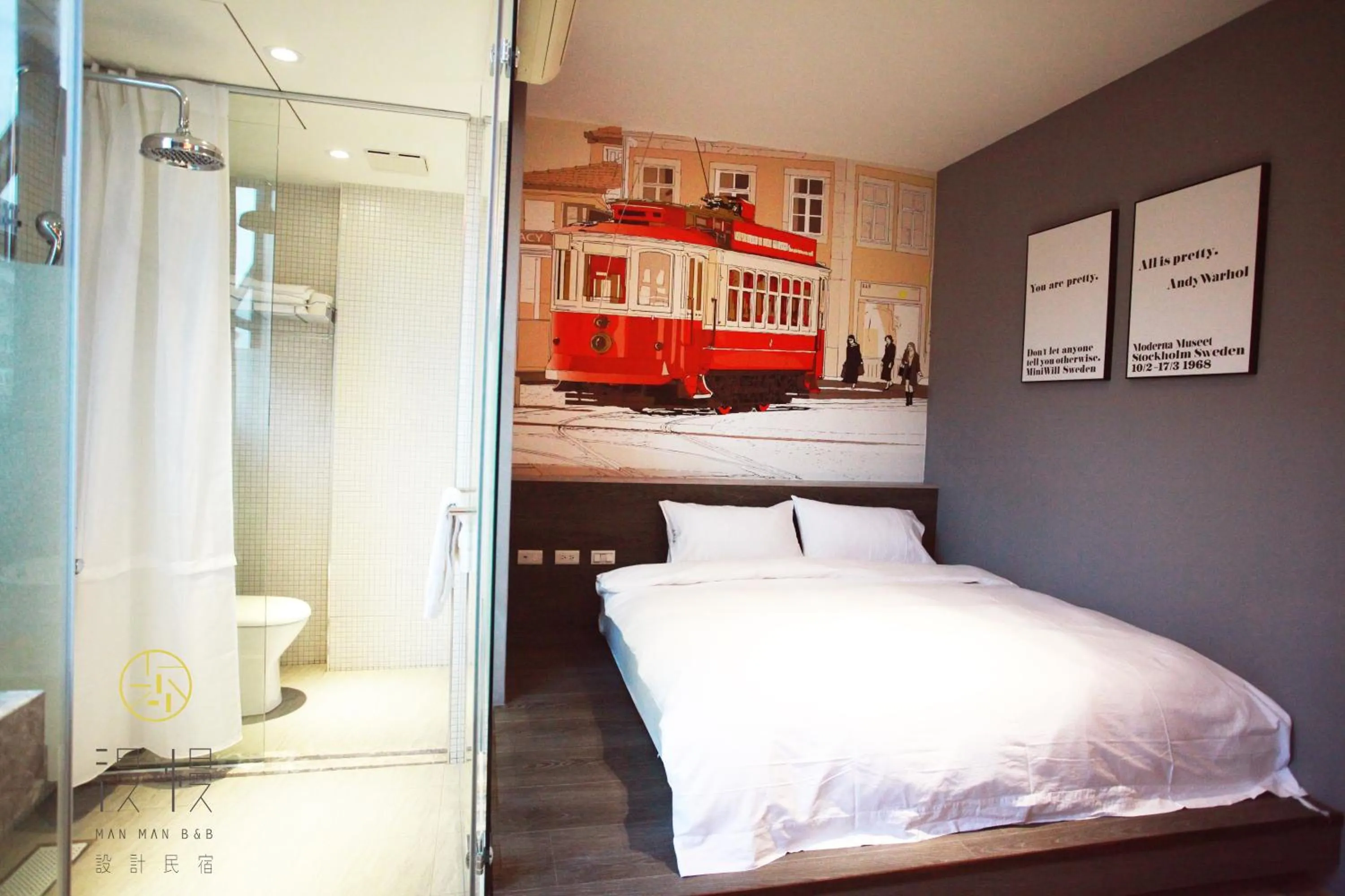 Economy Double Room in Man Man Bnb